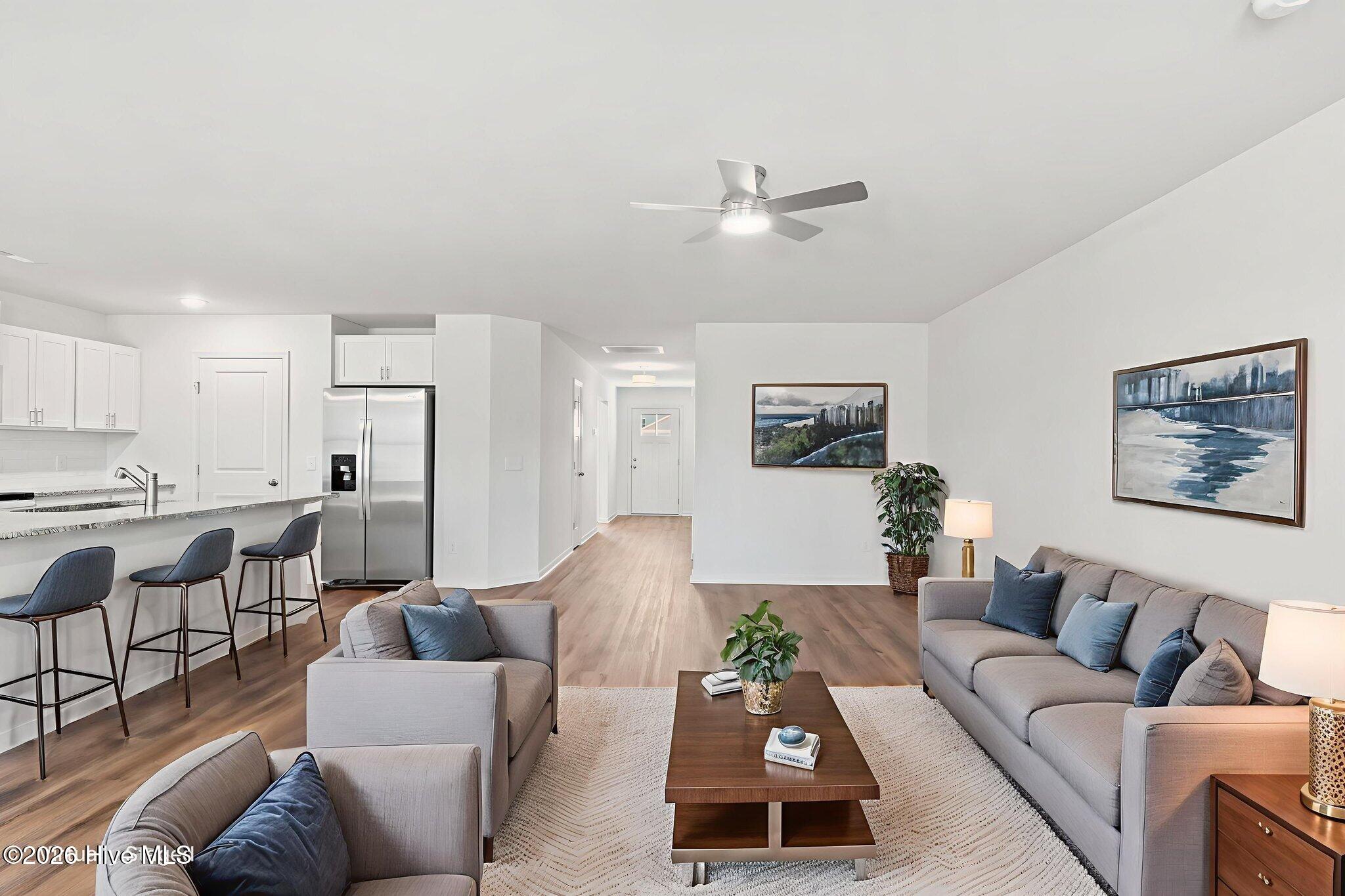 100549751 | Photo 24