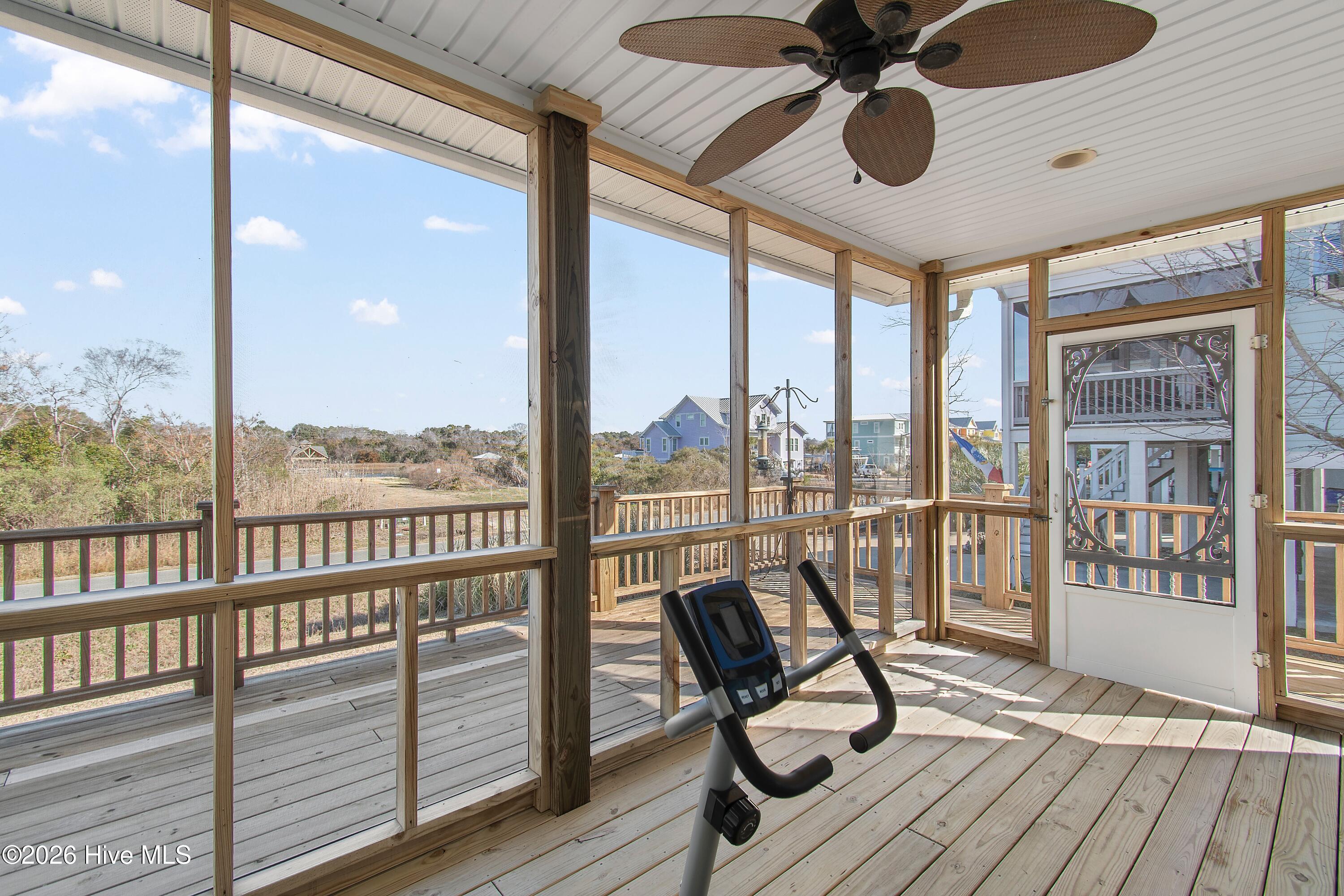 100552486 | Photo 39