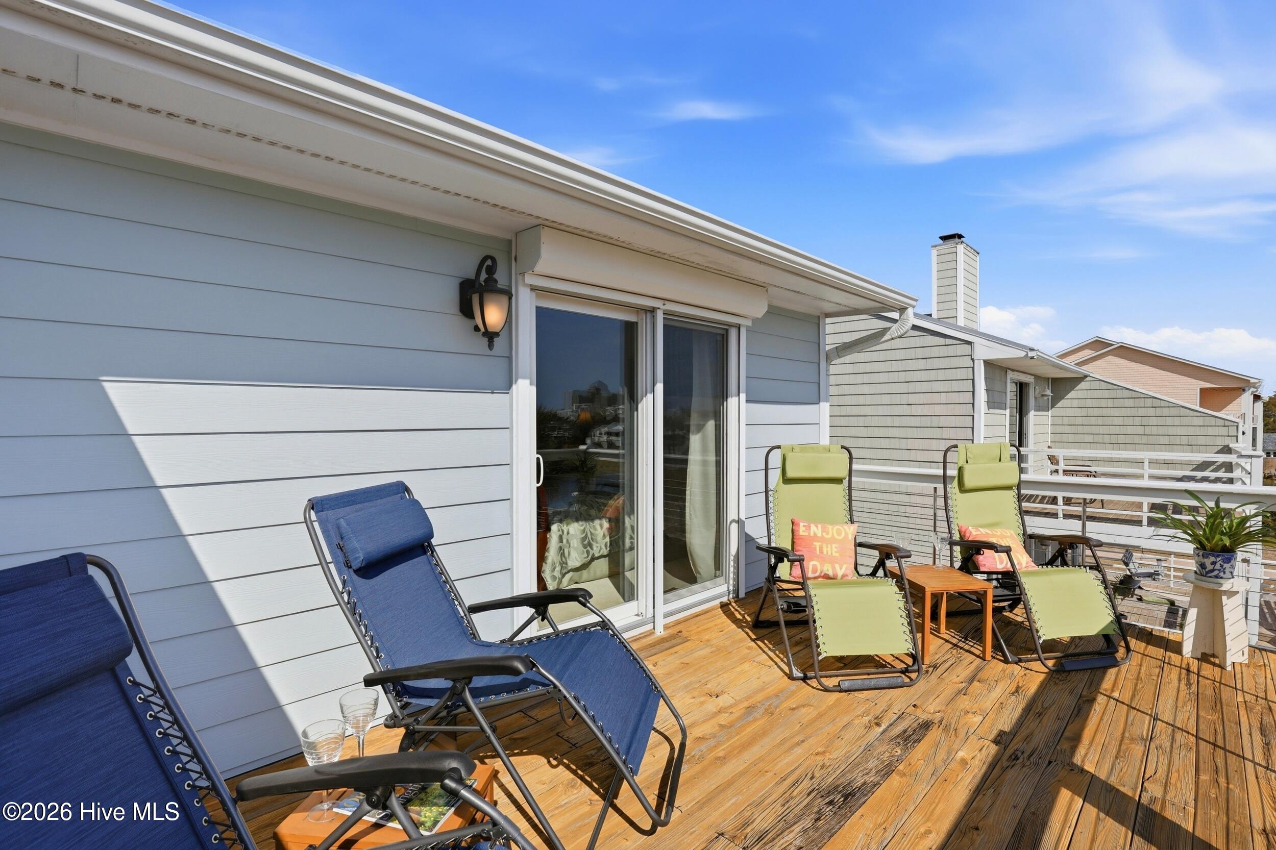 100559731 | Photo 36