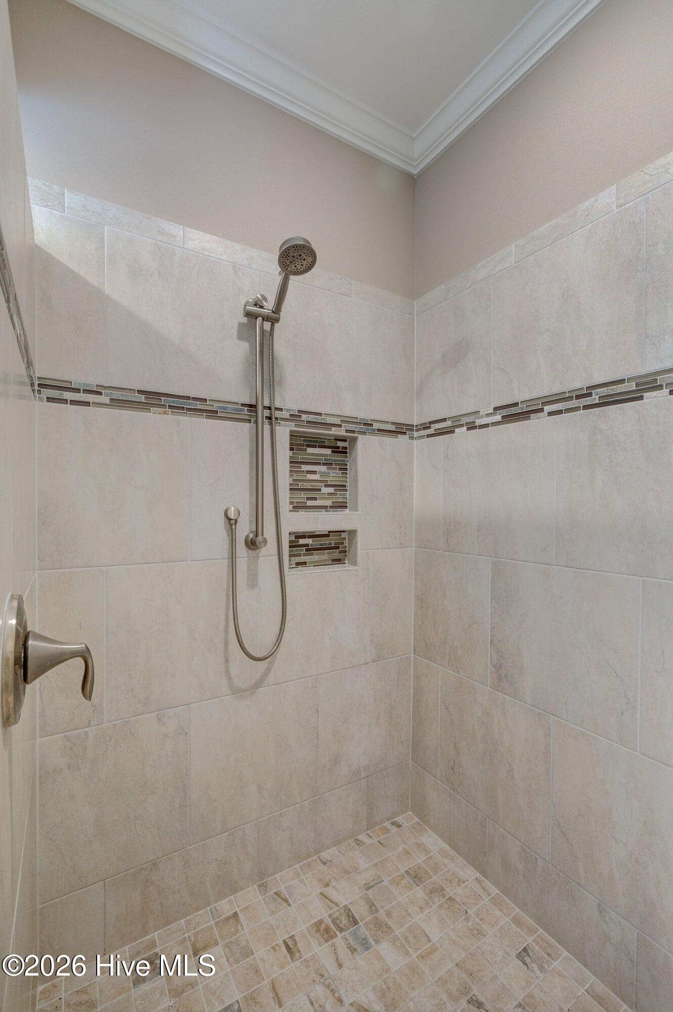 100558232 | Photo 28