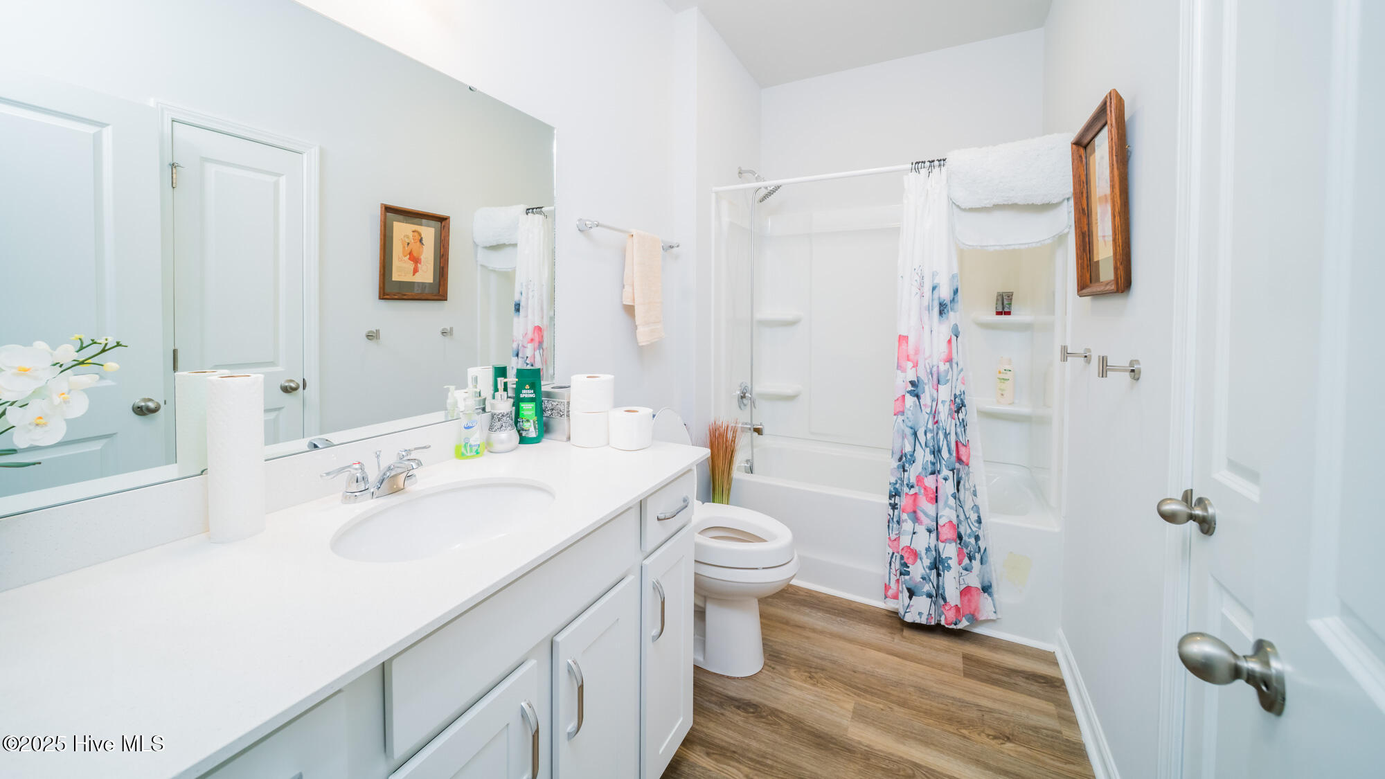 100537788 | Photo 12