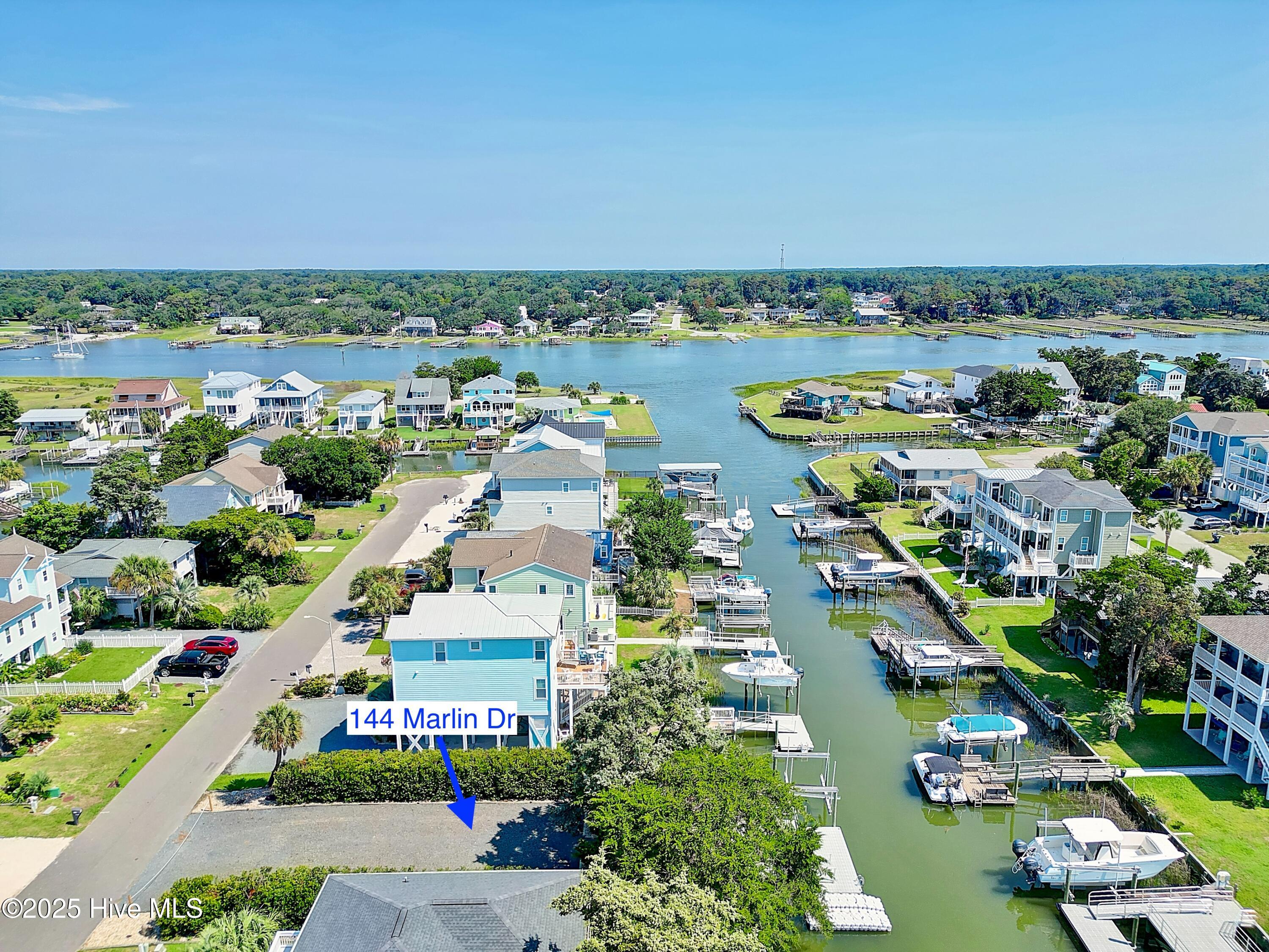 100521655 | Photo 11