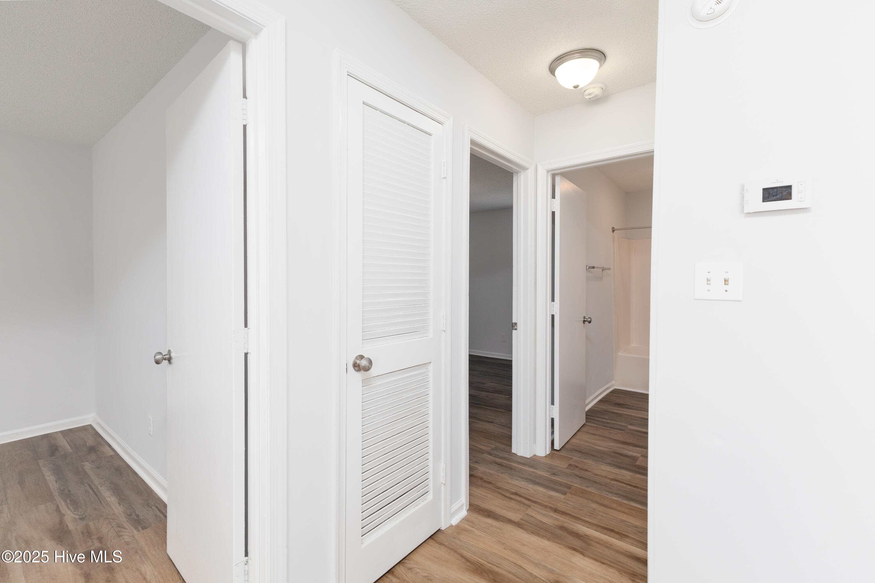 100567118 | Photo 13