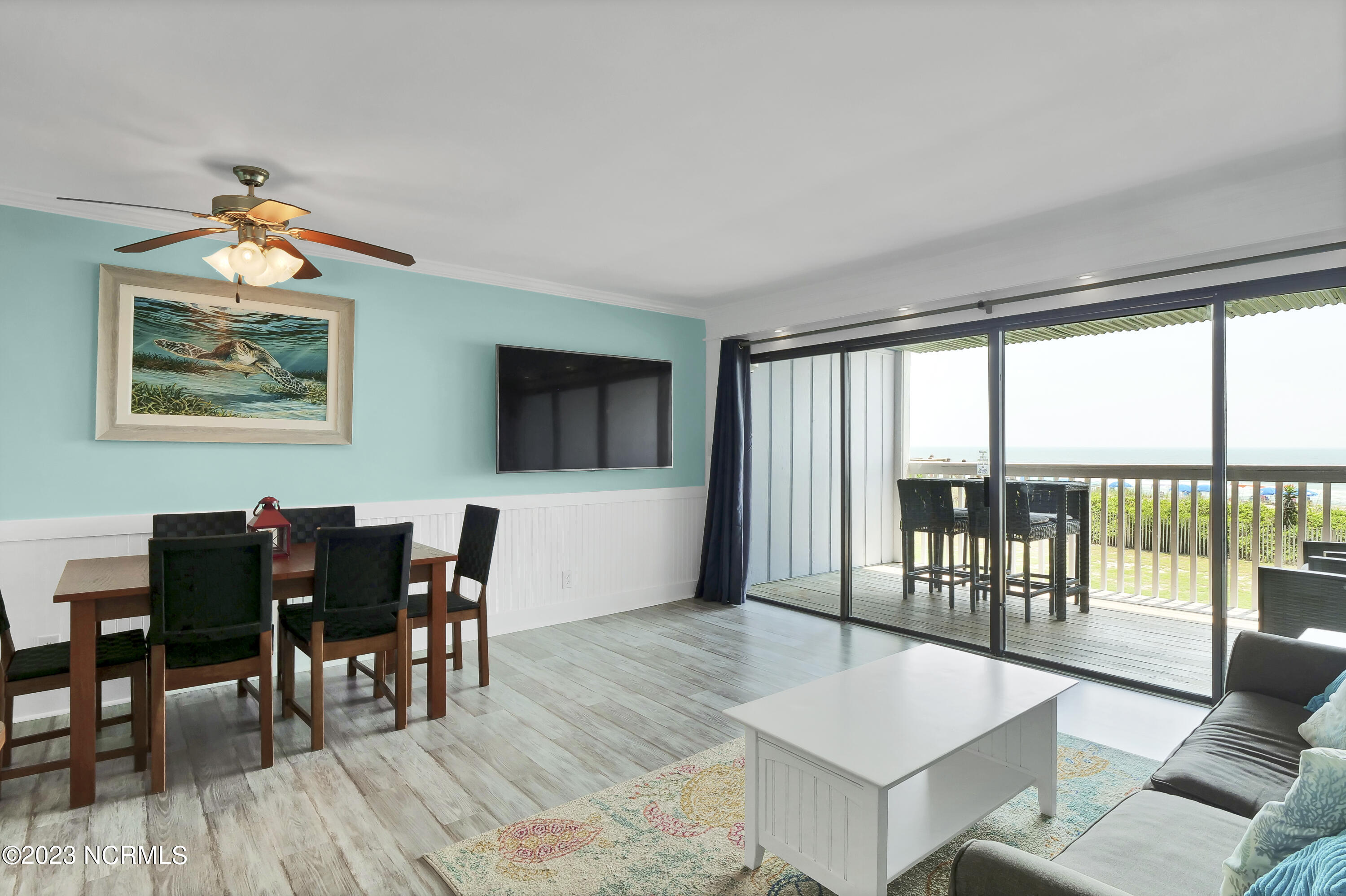 100526207 | Photo 15