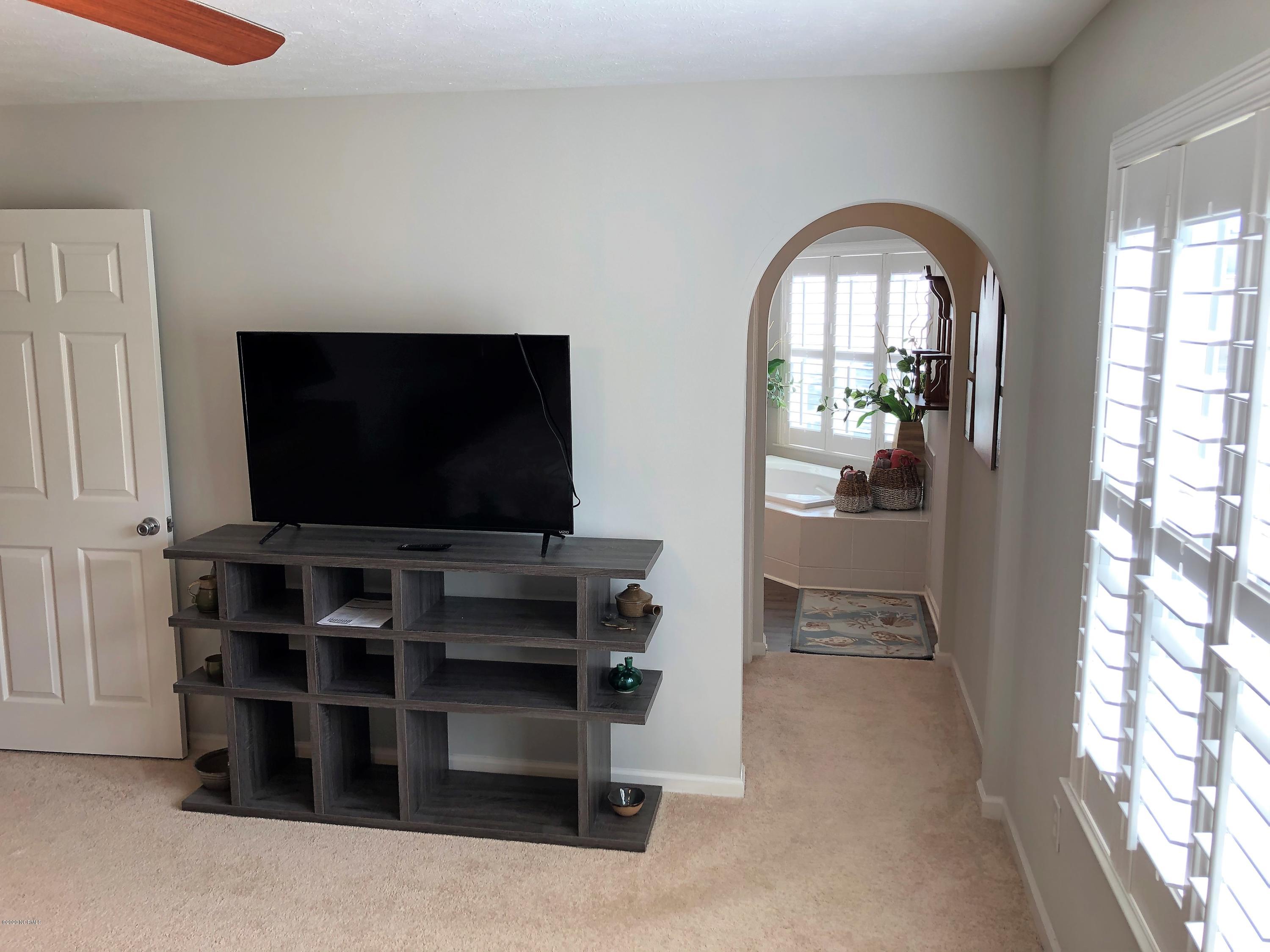 100551361 | Photo 19