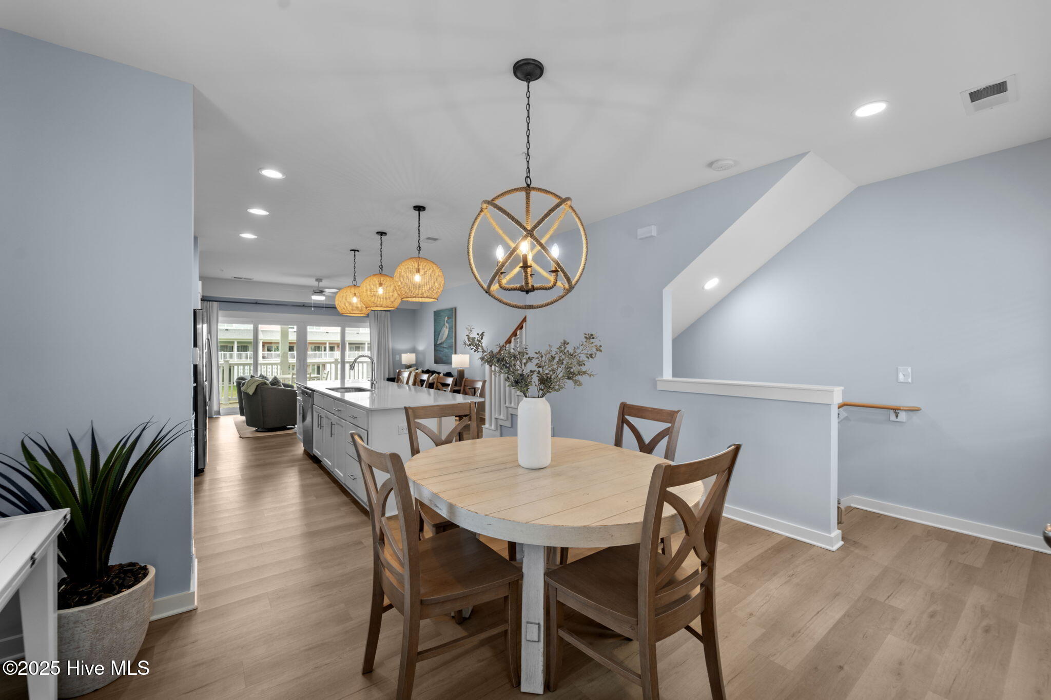 29-web-or-mls-WCR05911