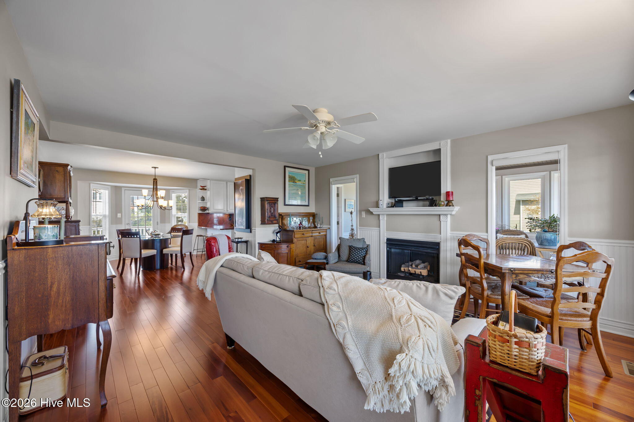 160 Live Oak Road,Newport
