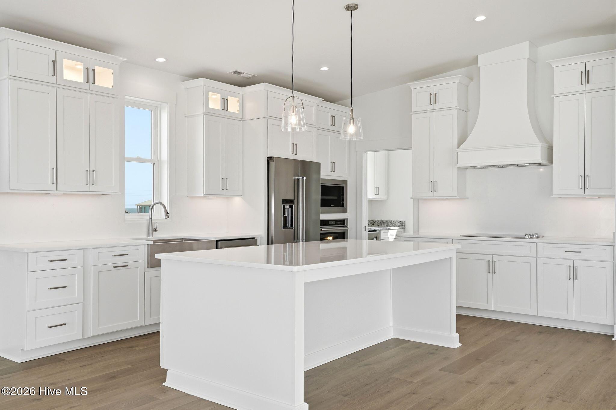 100558491 | Photo 17