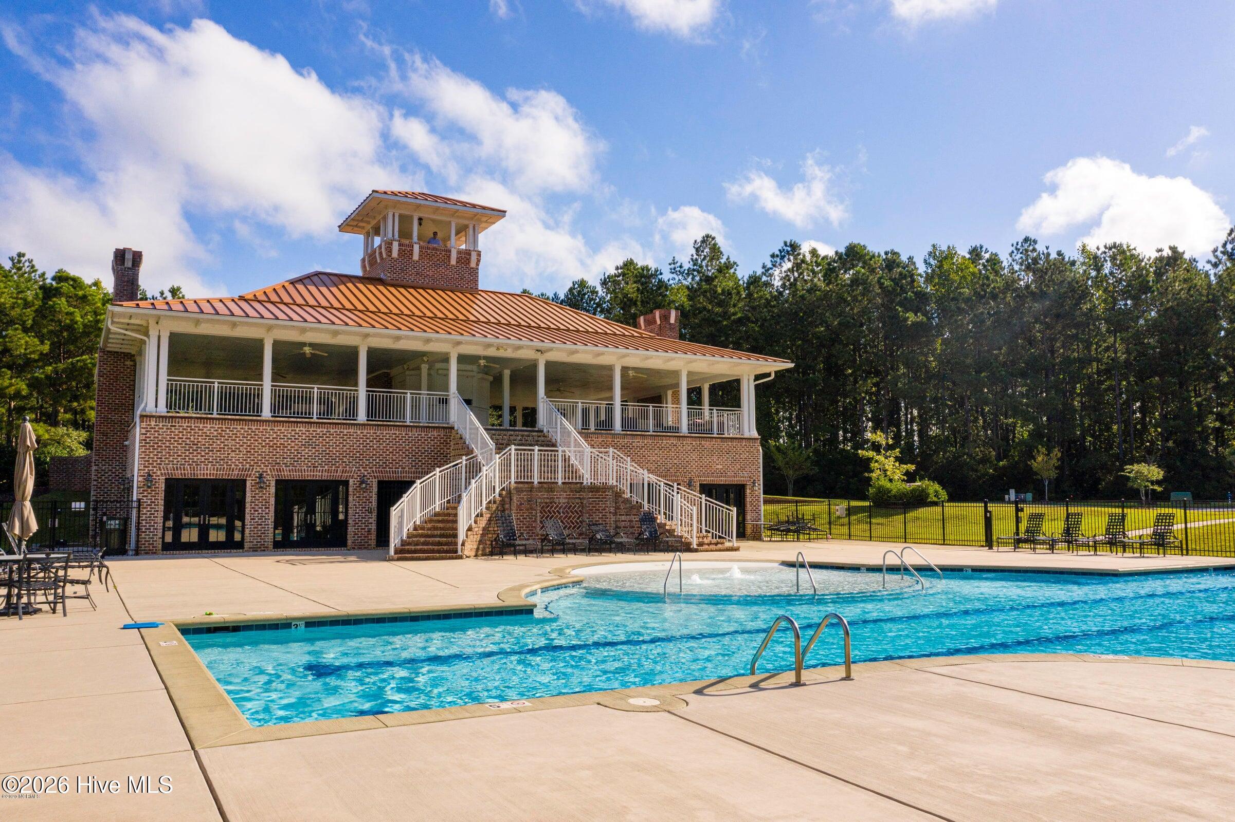 100550351 | Photo 58