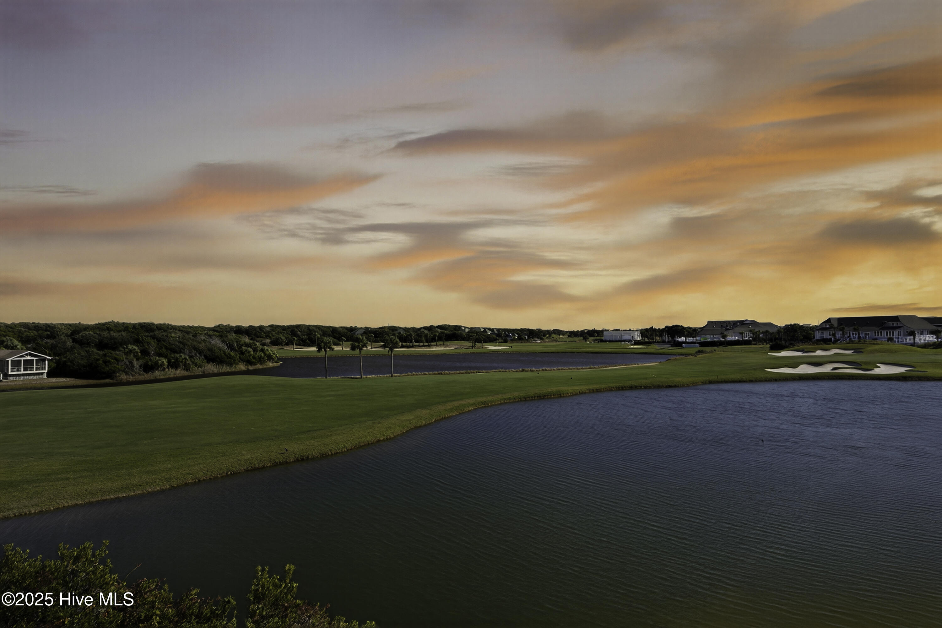 100541250 | Photo 45