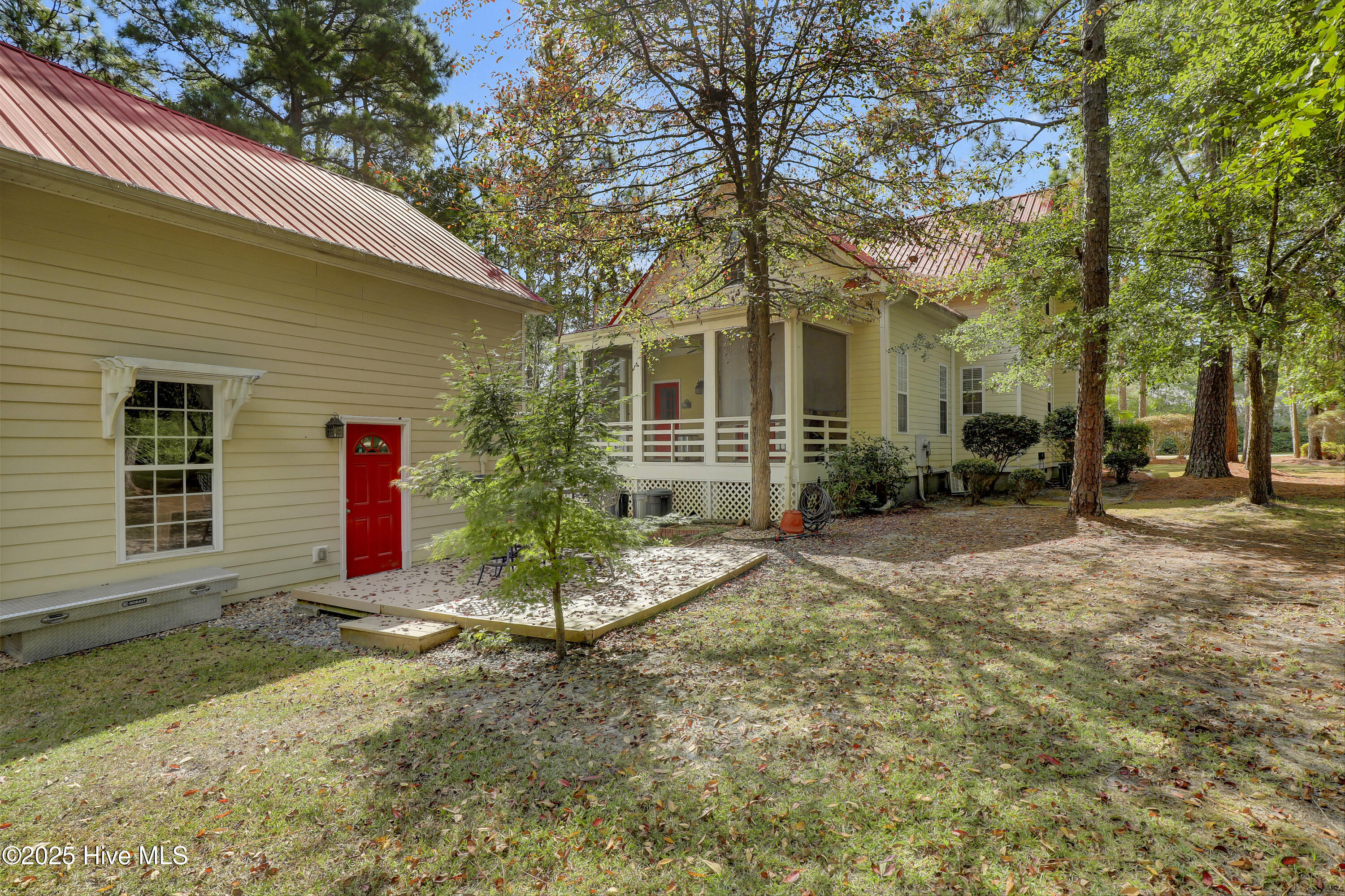 100532986 | Photo 43