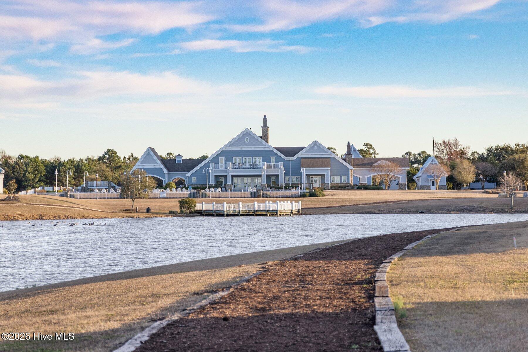 100558879 | Photo 78