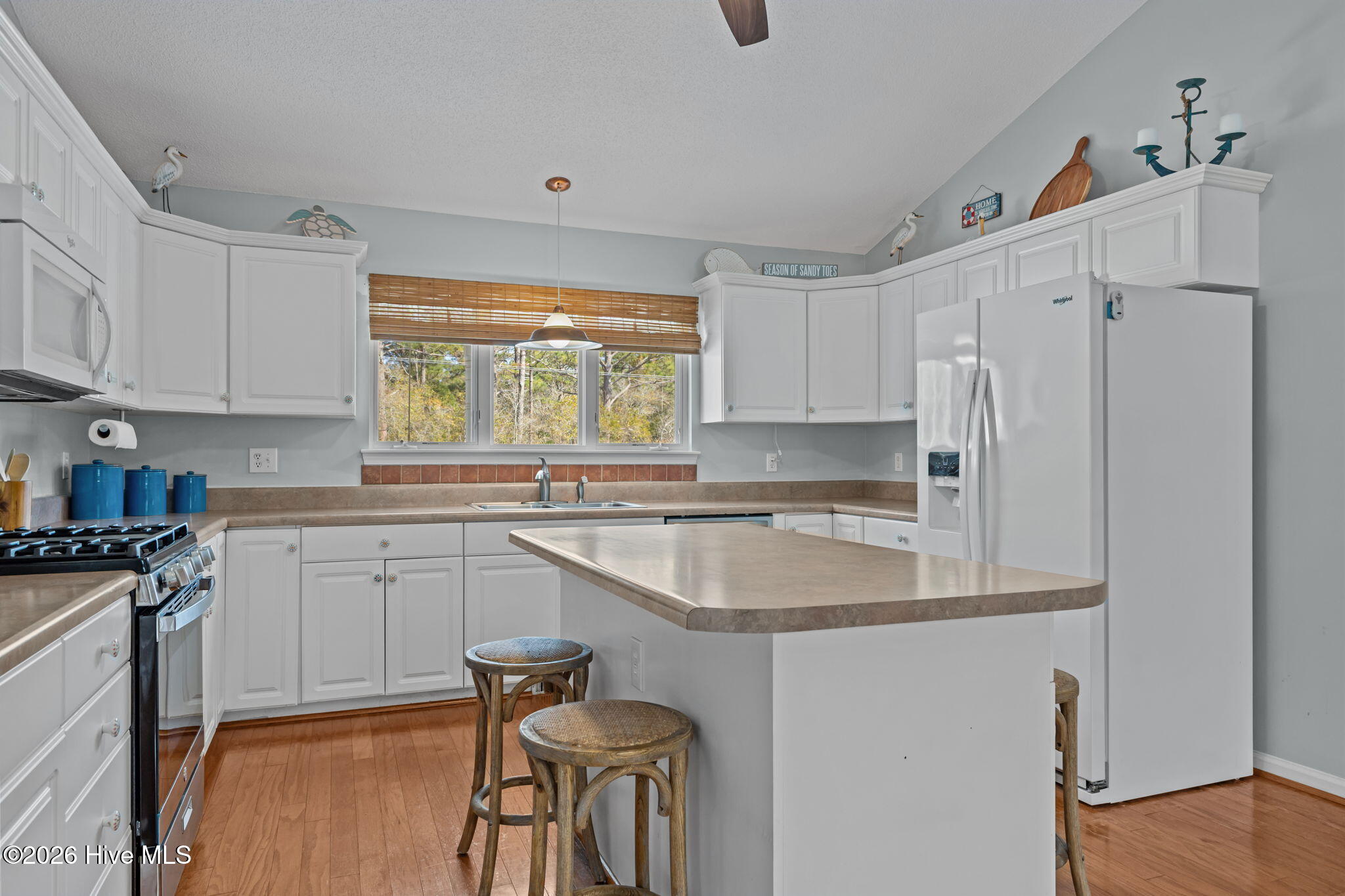 100564884 | Photo 14