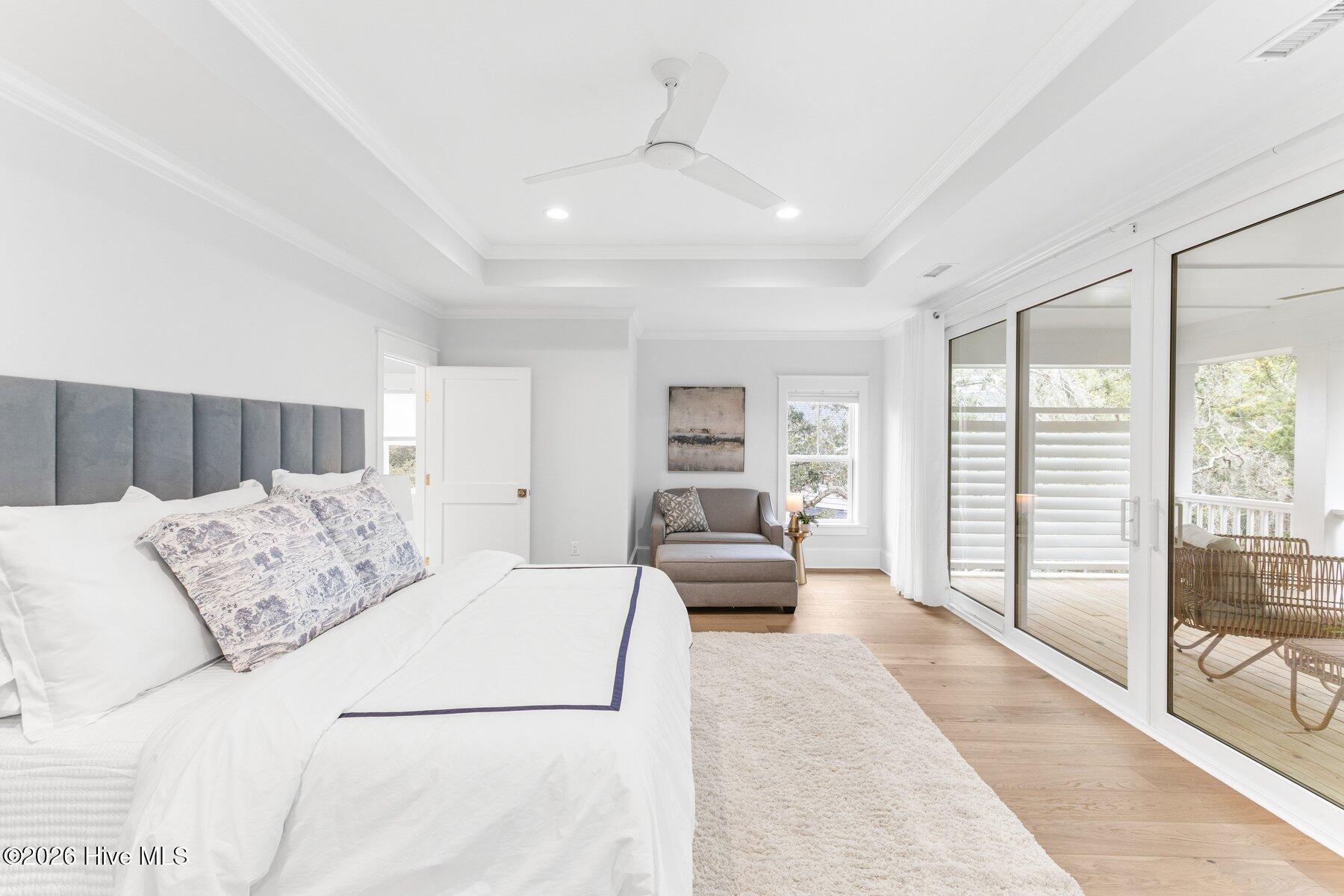 100554015 | Photo 32