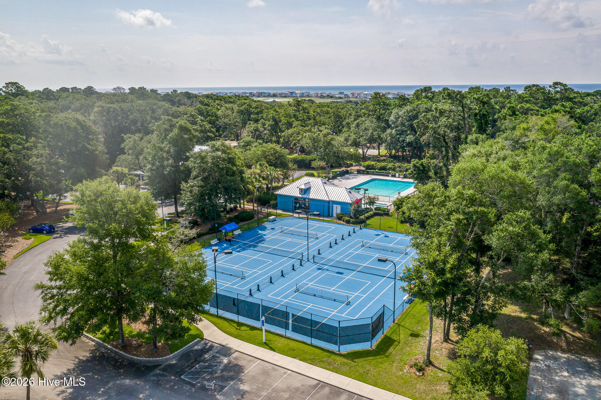 100548749 | Photo 13