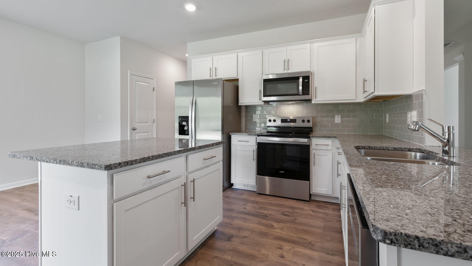 dr-horton-mckay-place-lot-41-015