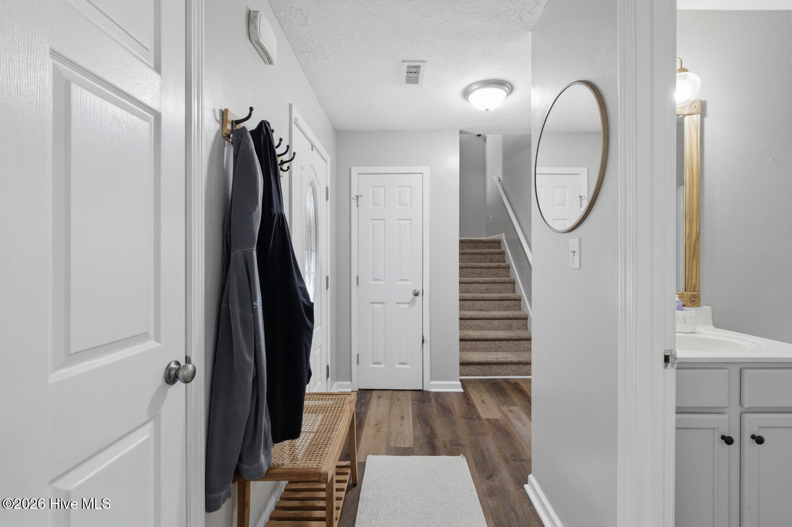 100568997 | Photo 19