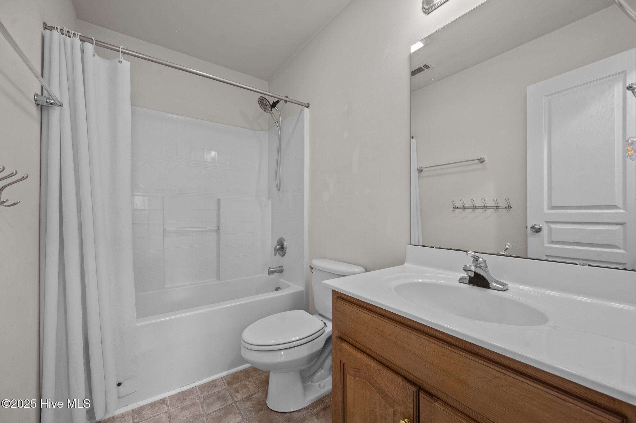 100526842 | Photo 27