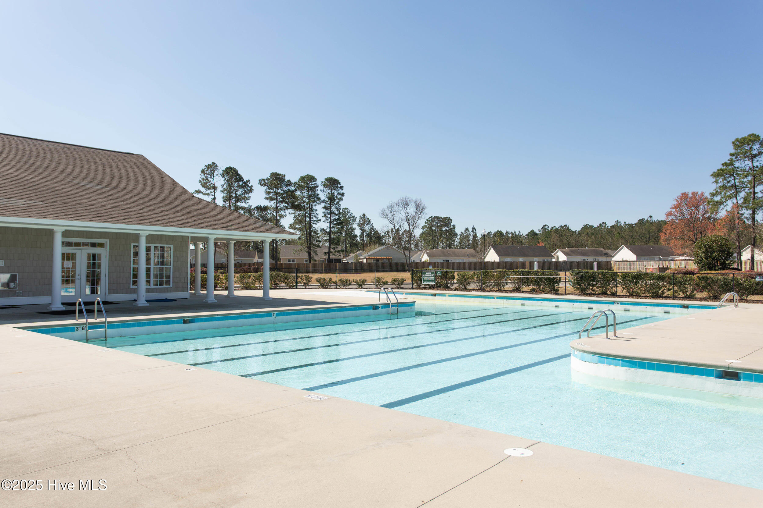 100531255 | Photo 50