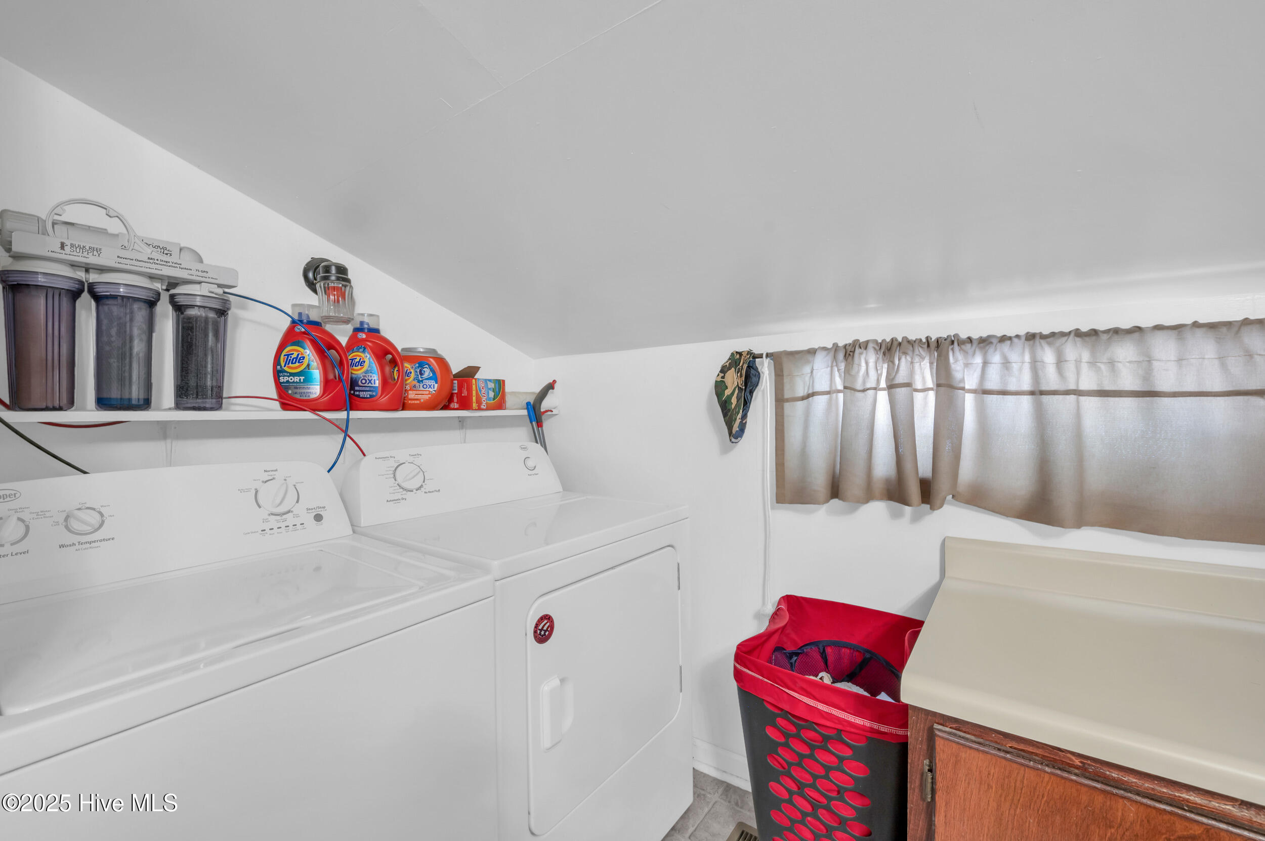 100532115 | Photo 91