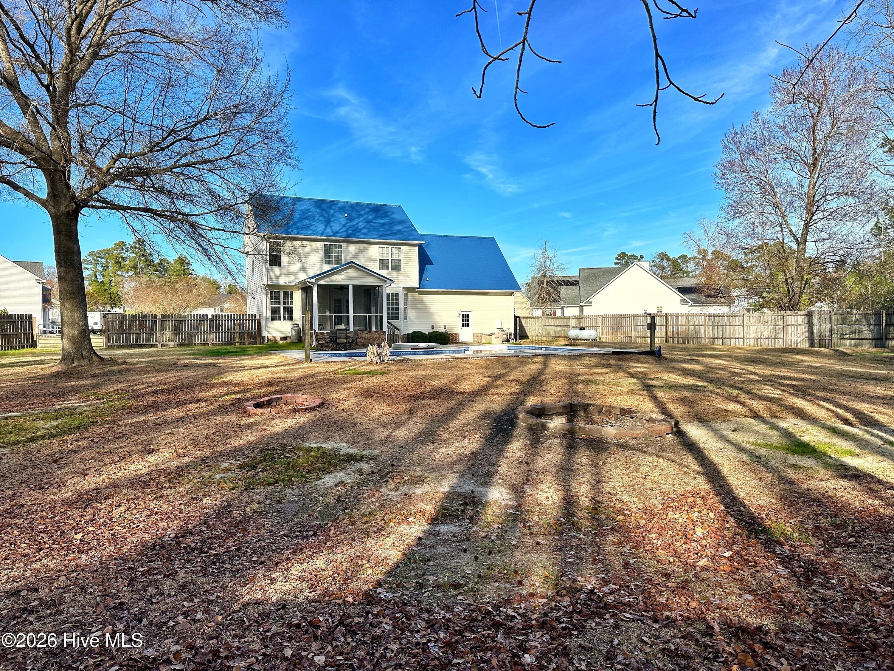 100551305 | Photo 46