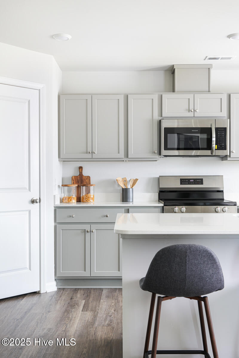 100525095 | Photo 13