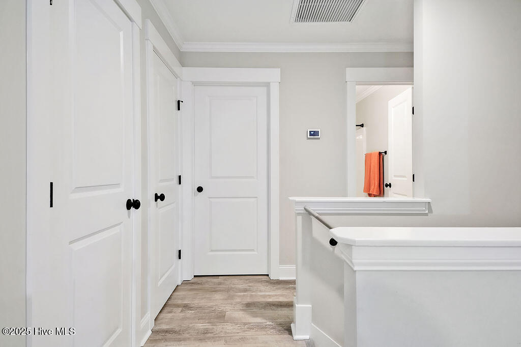 100514190 | Photo 38