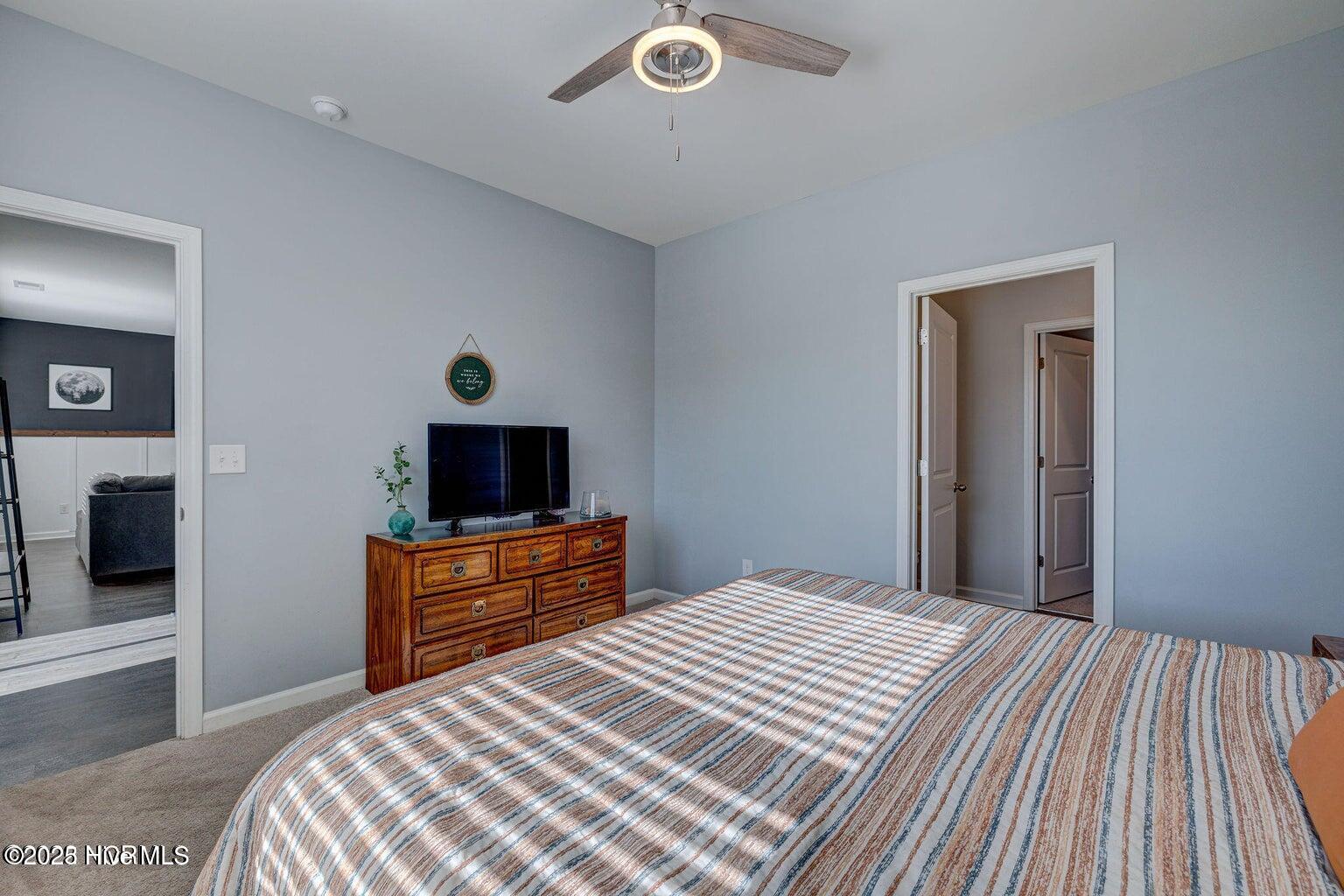 100540050 | Photo 14