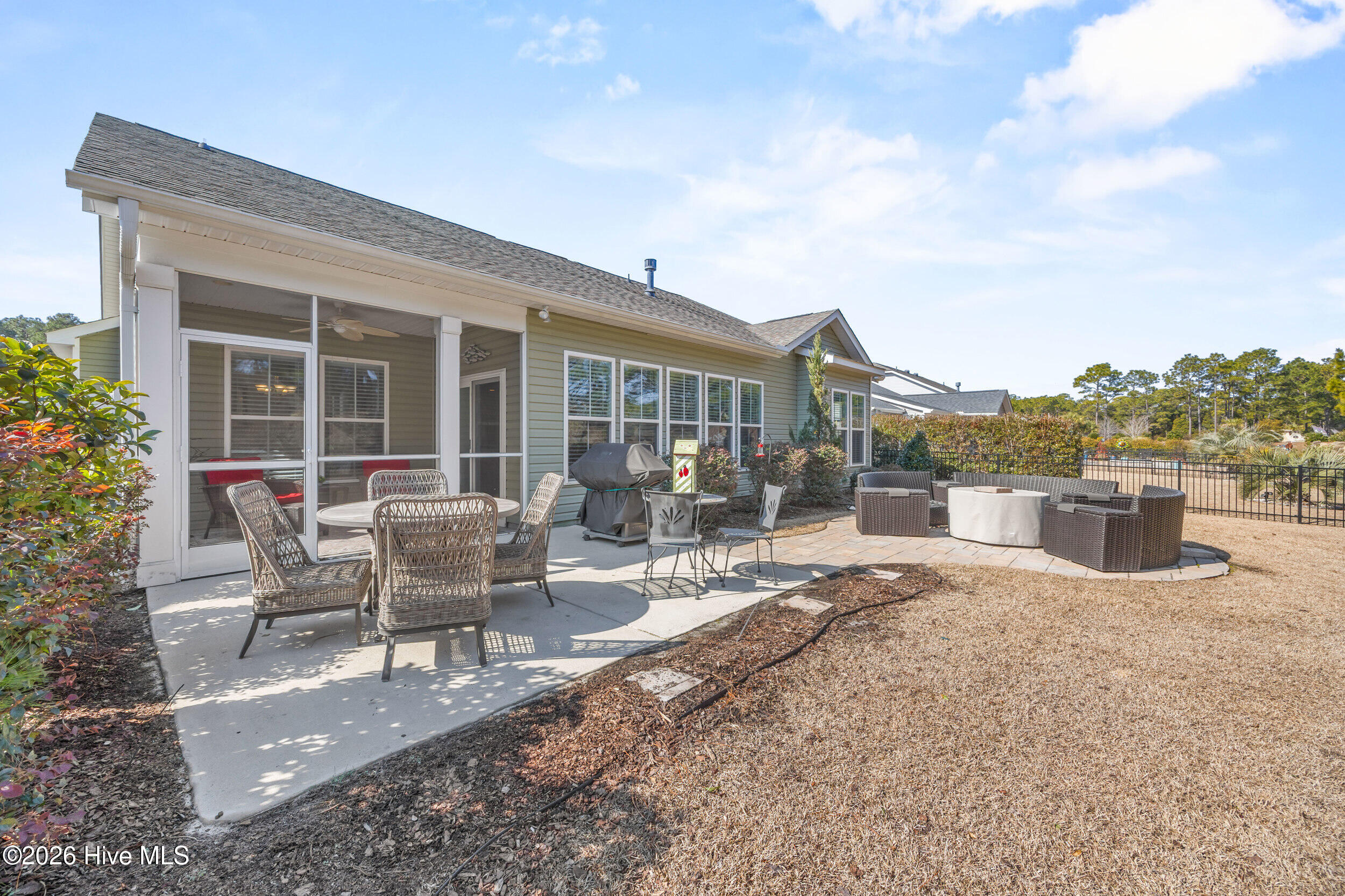 100553871 | Photo 49