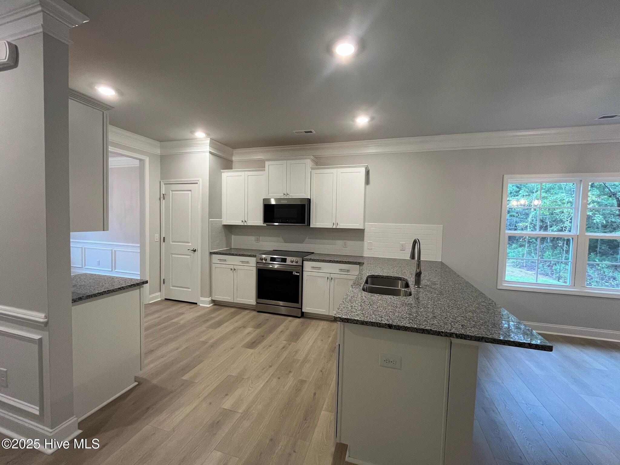 100420978 | Photo 13