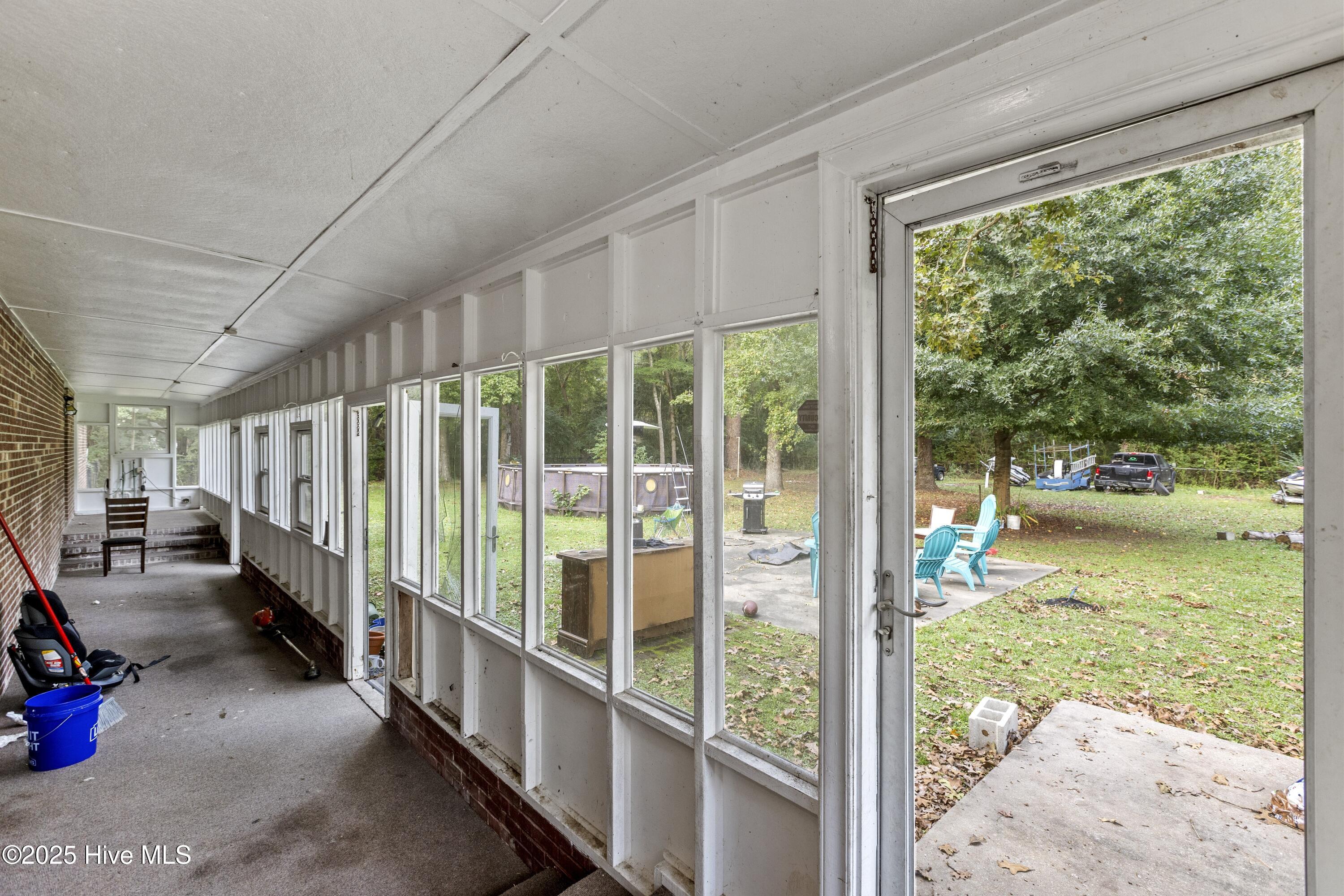 100538970 | Photo 35