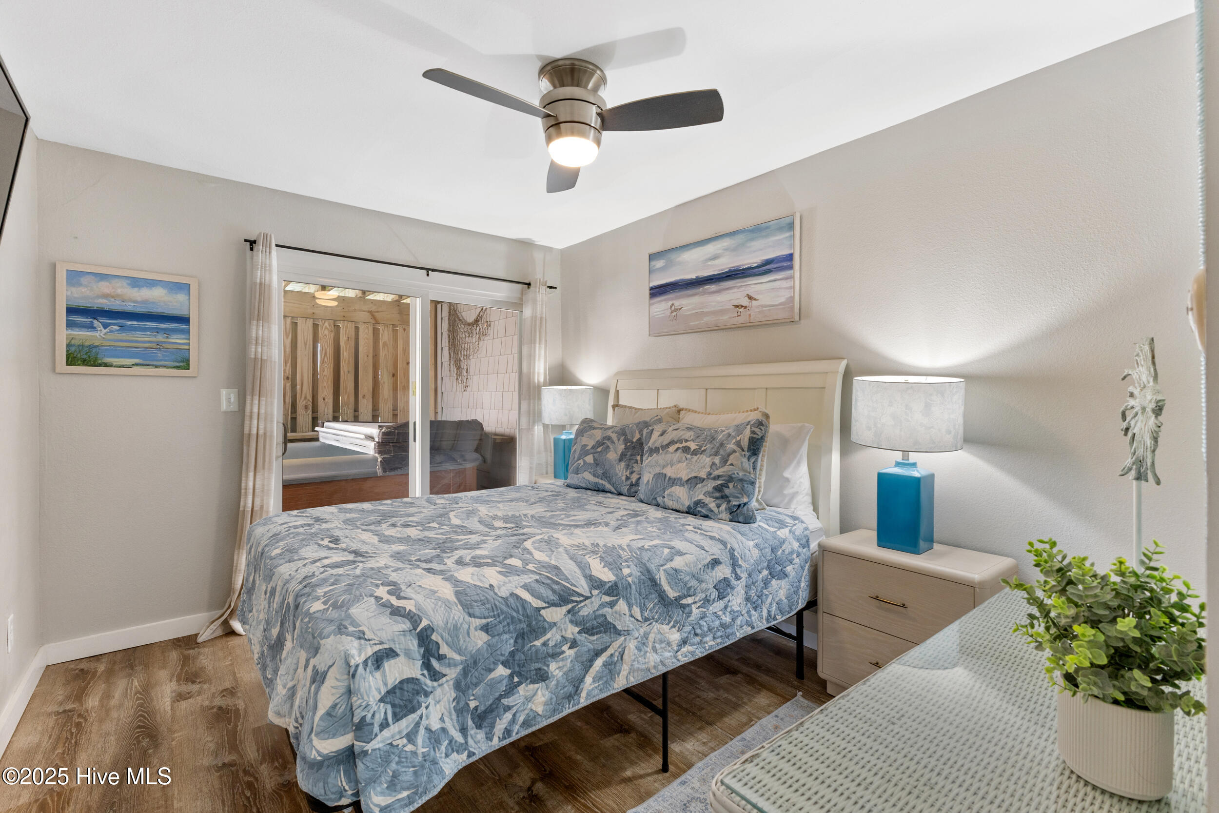 100532541 | Photo 32