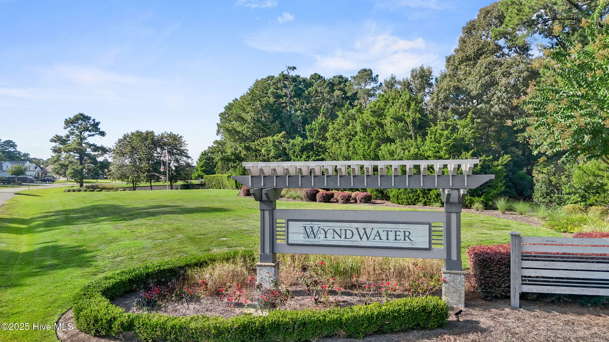 100528109 | Photo 53