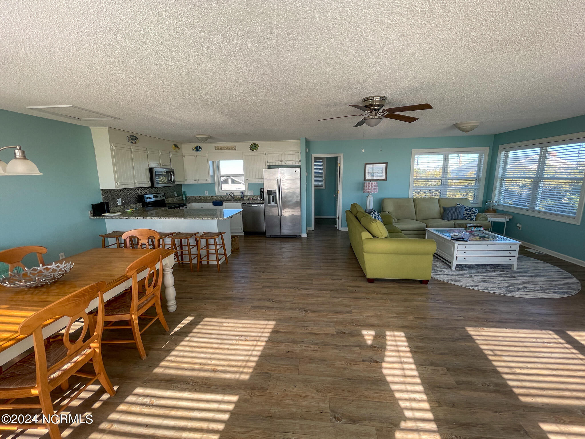 100547664 | Photo 20