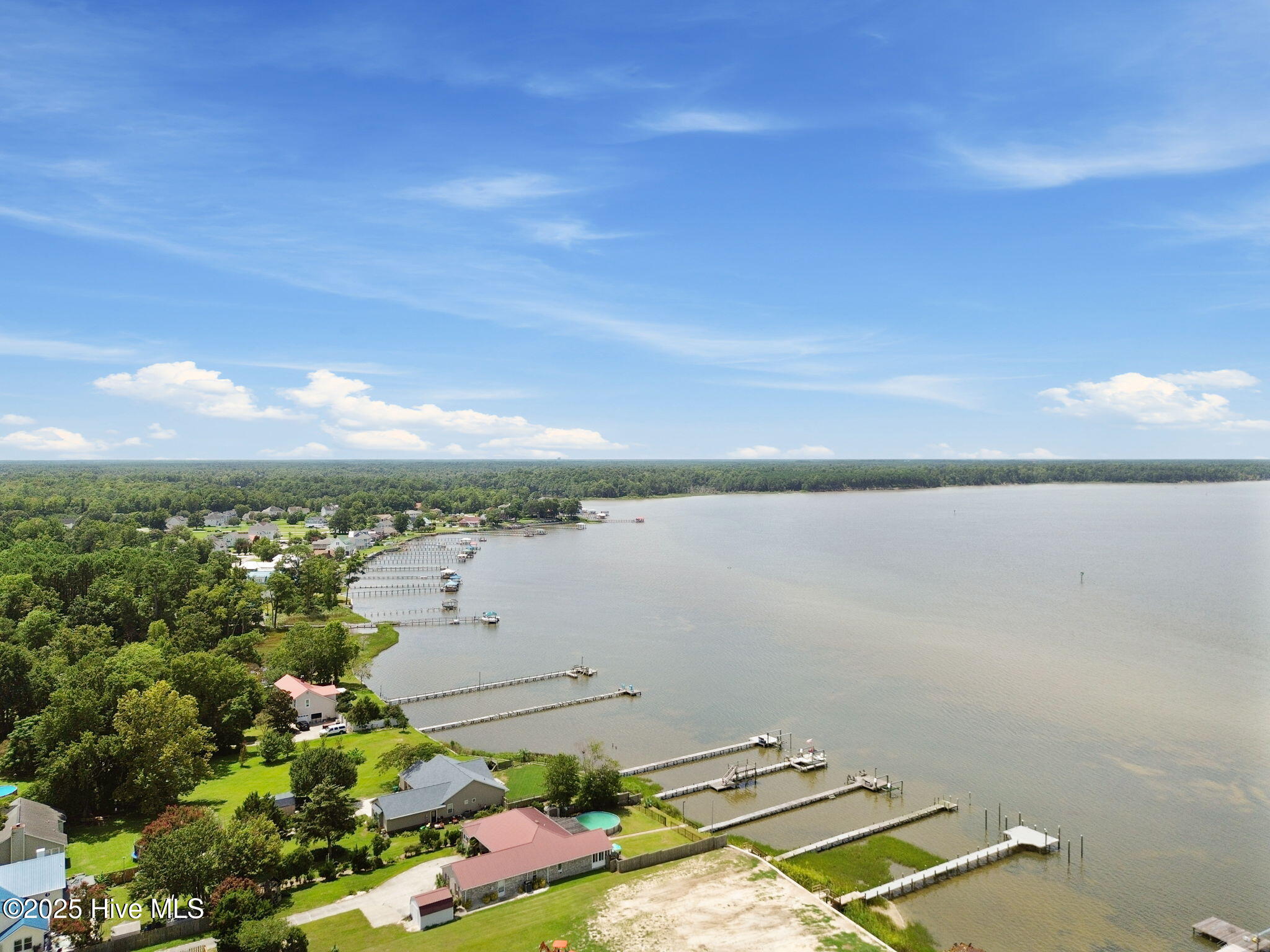 100523425 | Photo 41