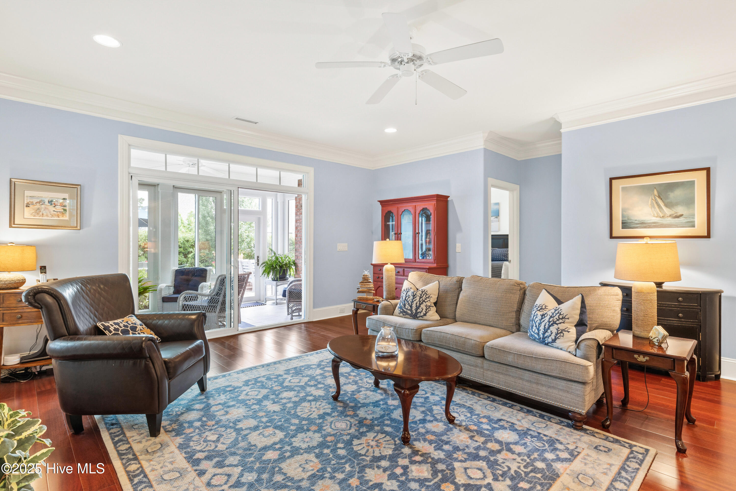 100559107 | Photo 17