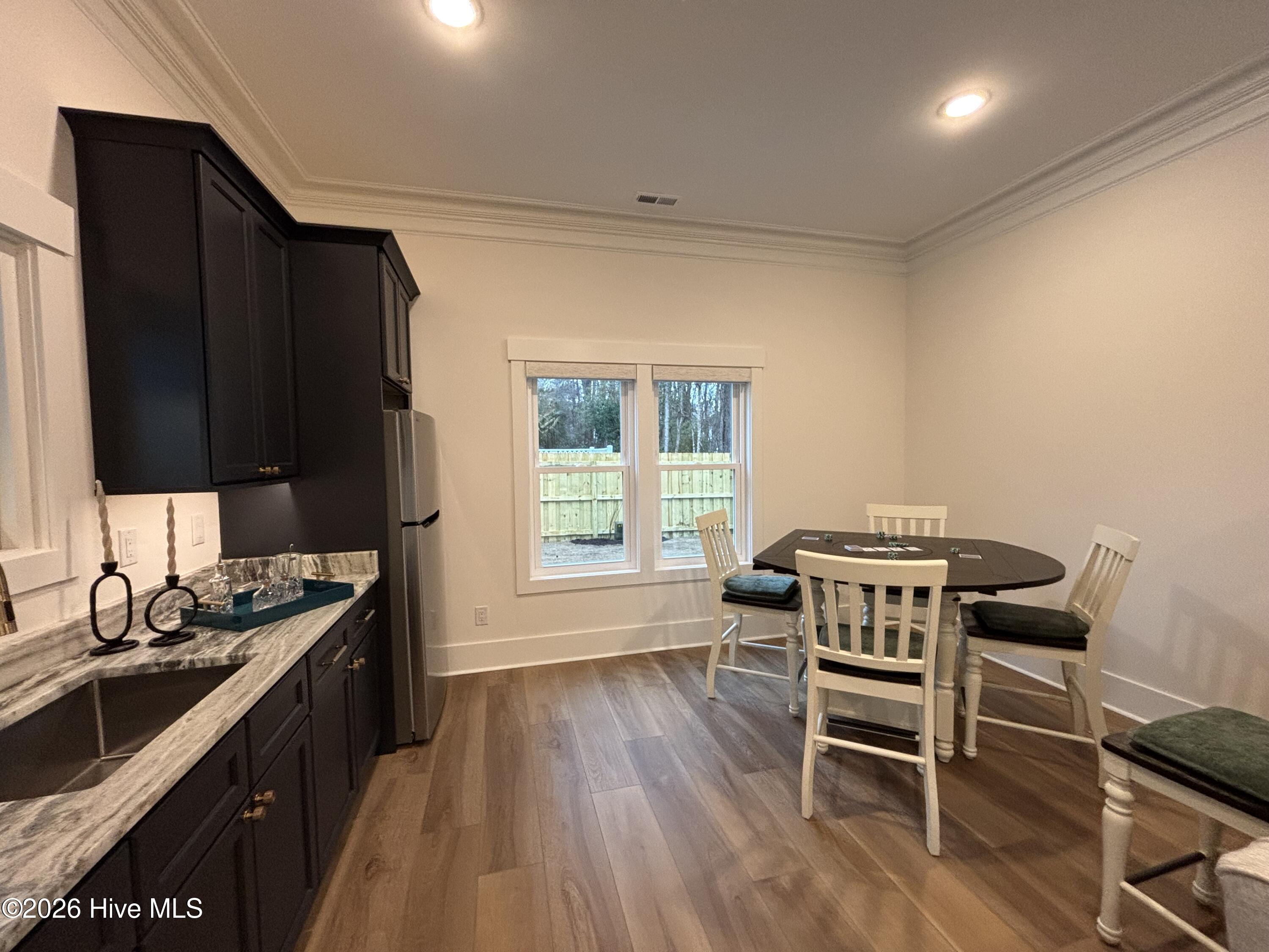 100516902 | Photo 115