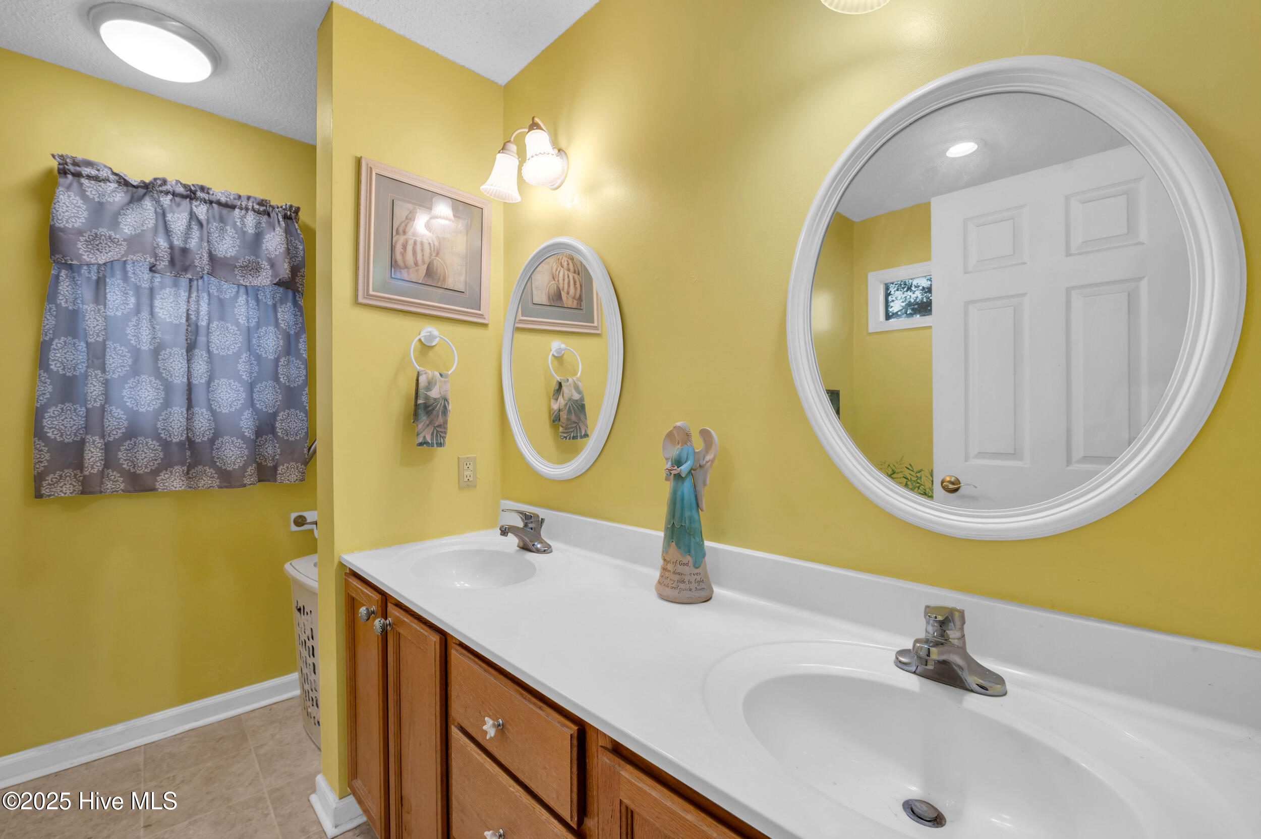 100540534 | Photo 23