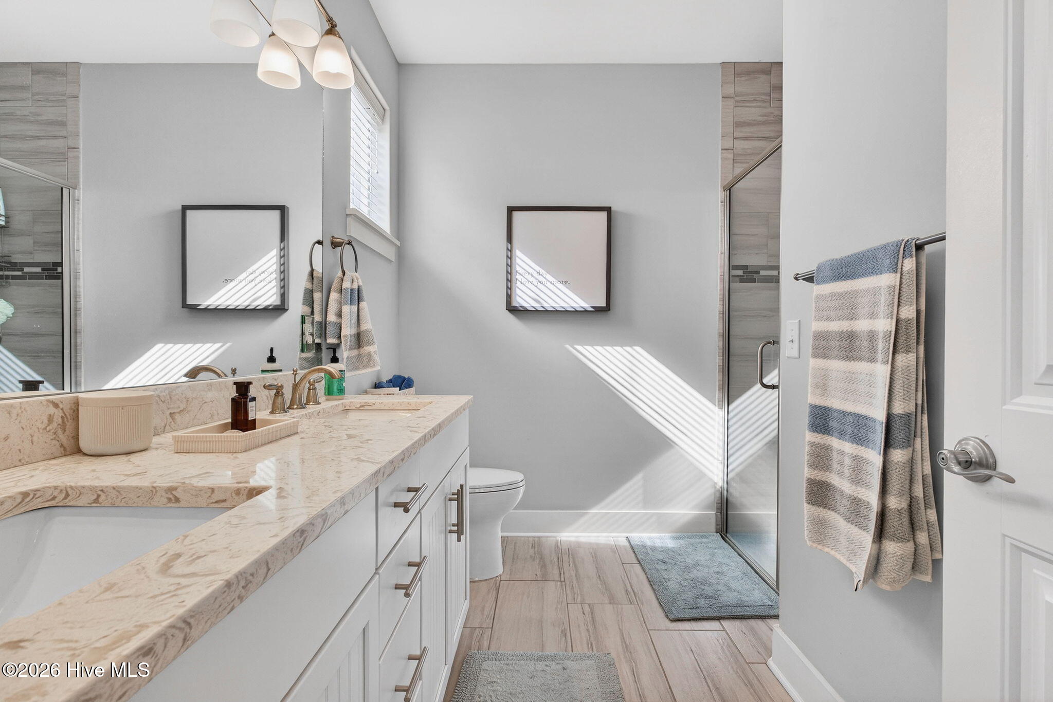 100559730 | Photo 34