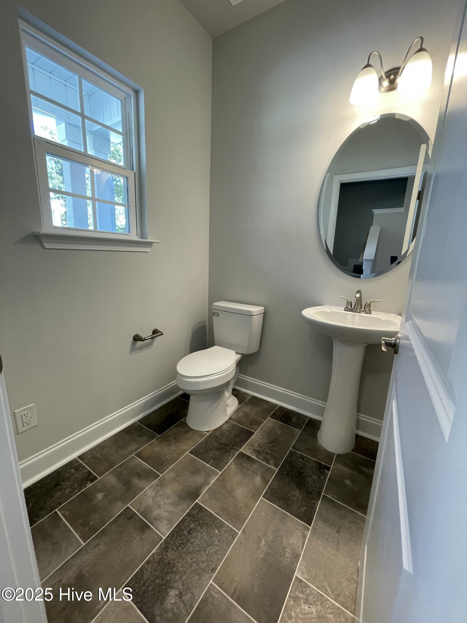 100422269 | Photo 18