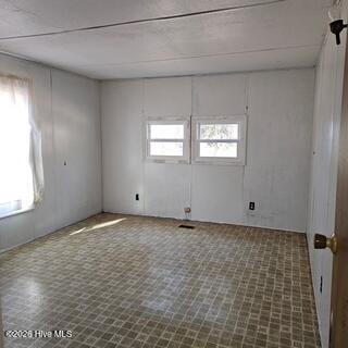 100548544 | Photo 15