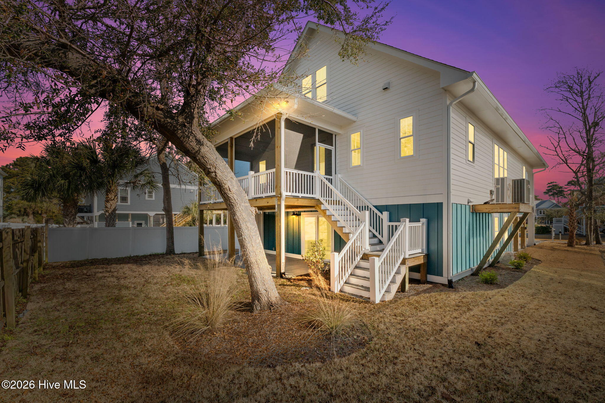 100548911 | Photo 65