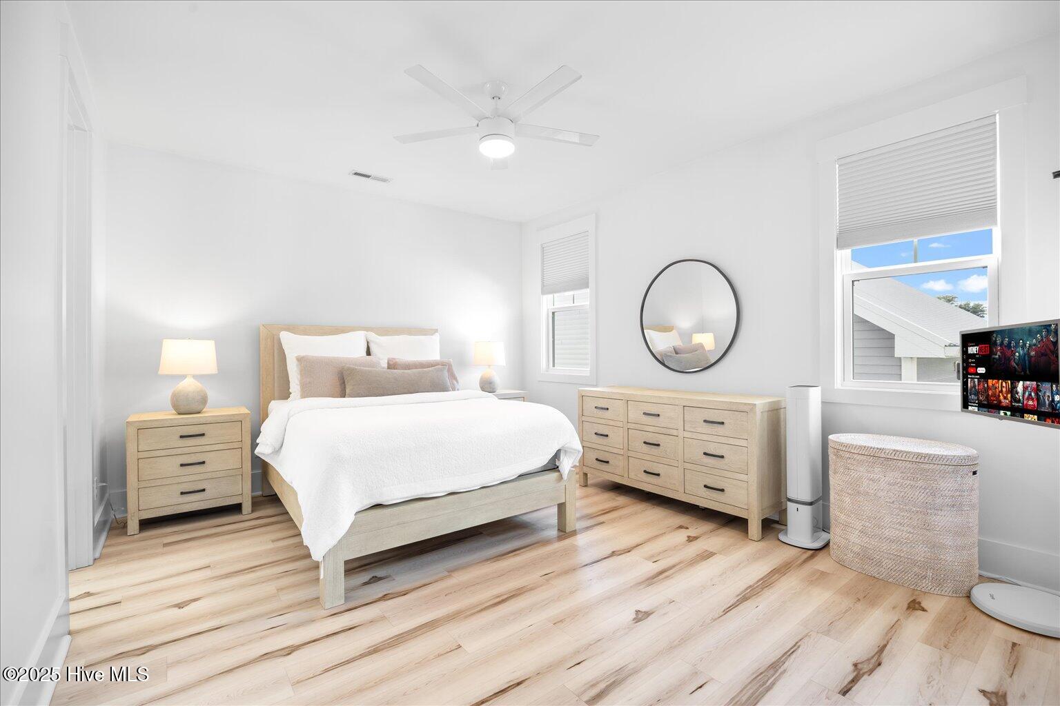 100544004 | Photo 18