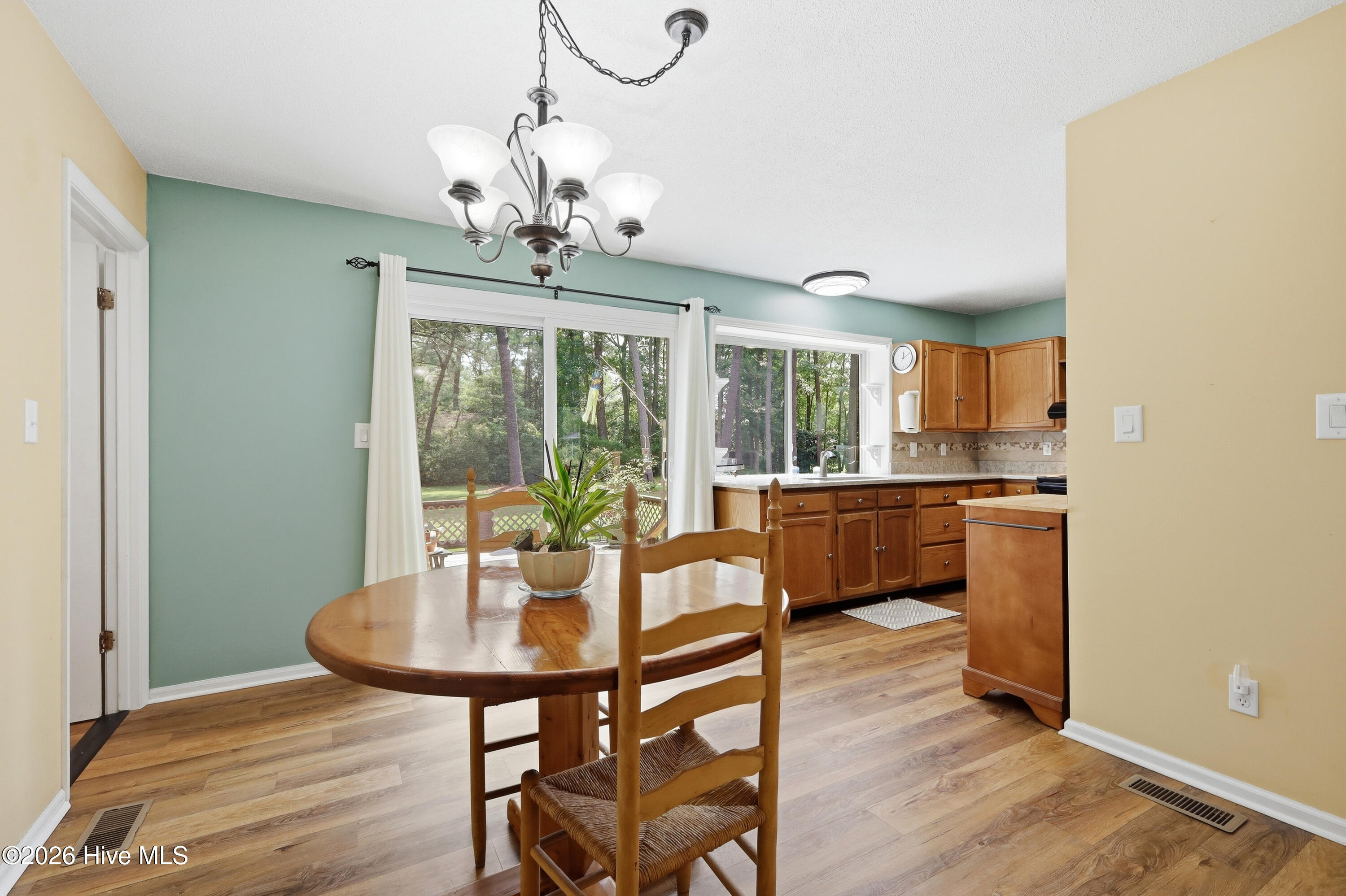 704 Meadow Court,Morehead City