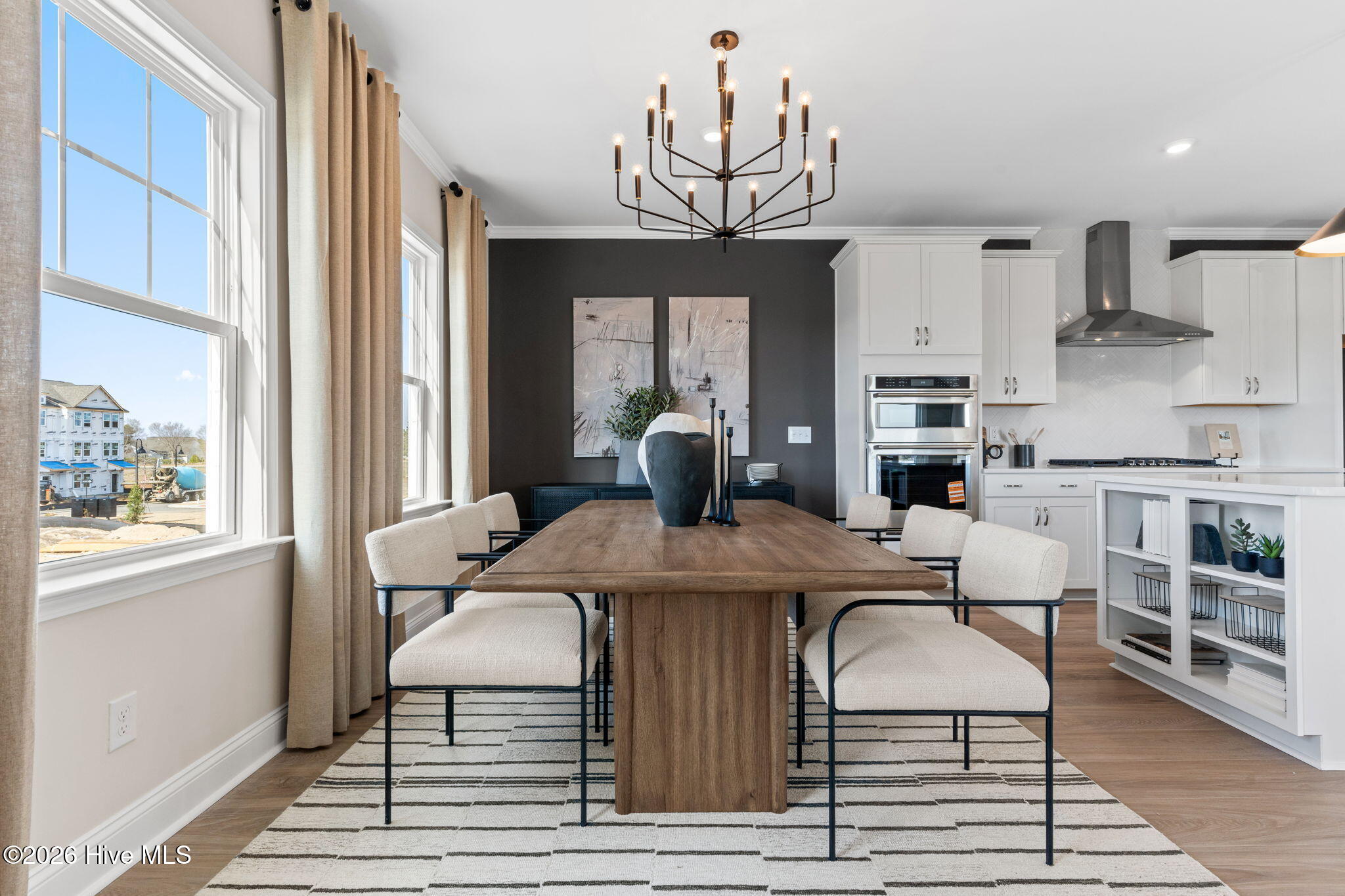 100560253 | Photo 14