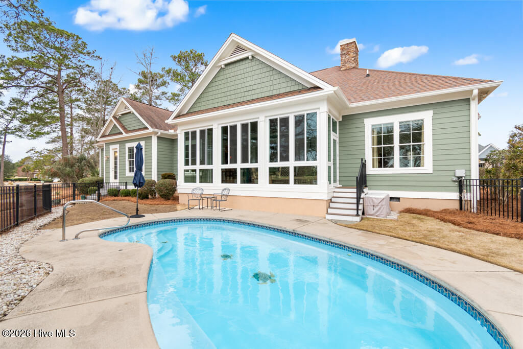 100558482 | Photo 14