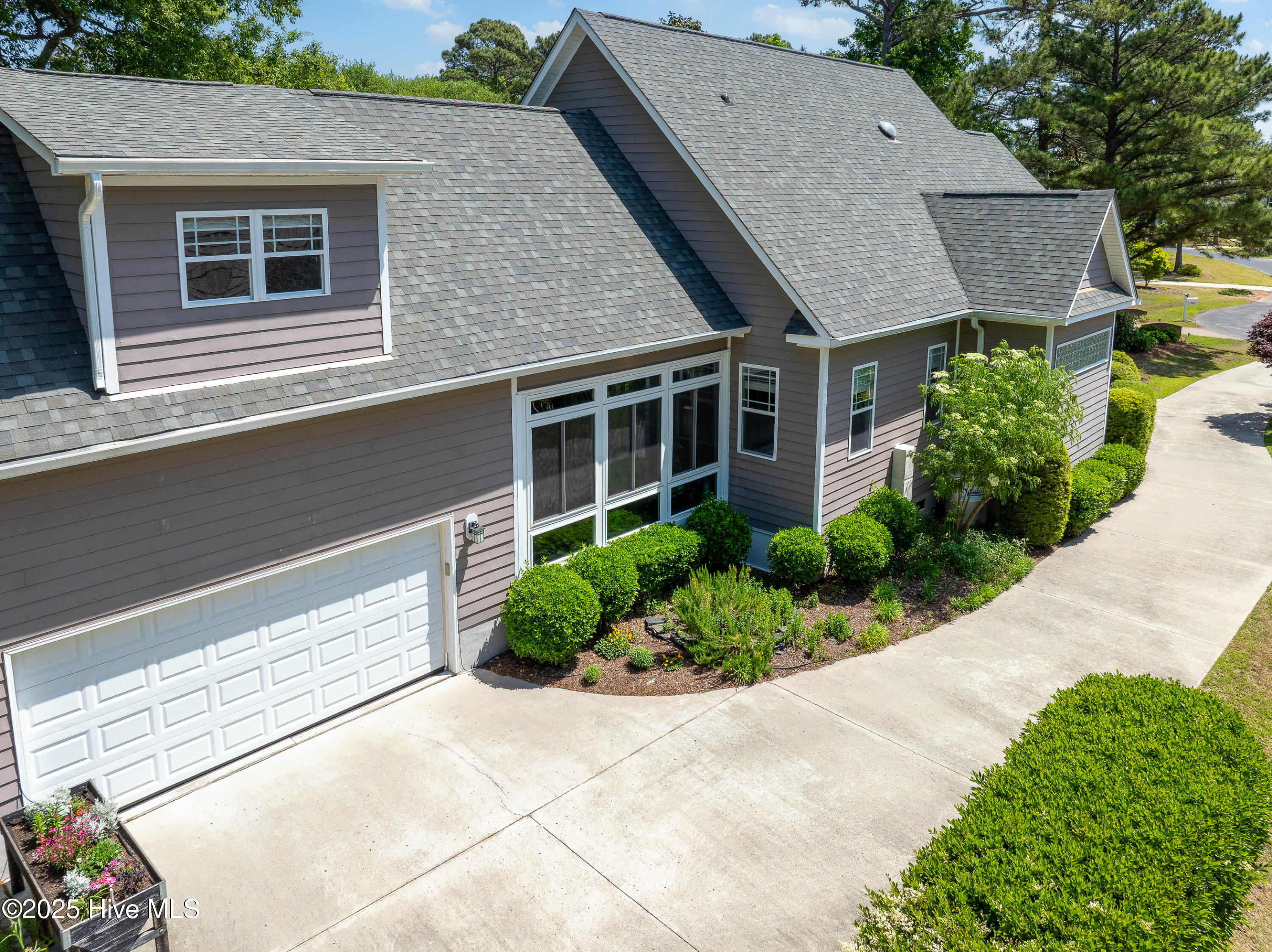 100505939 | Photo 61