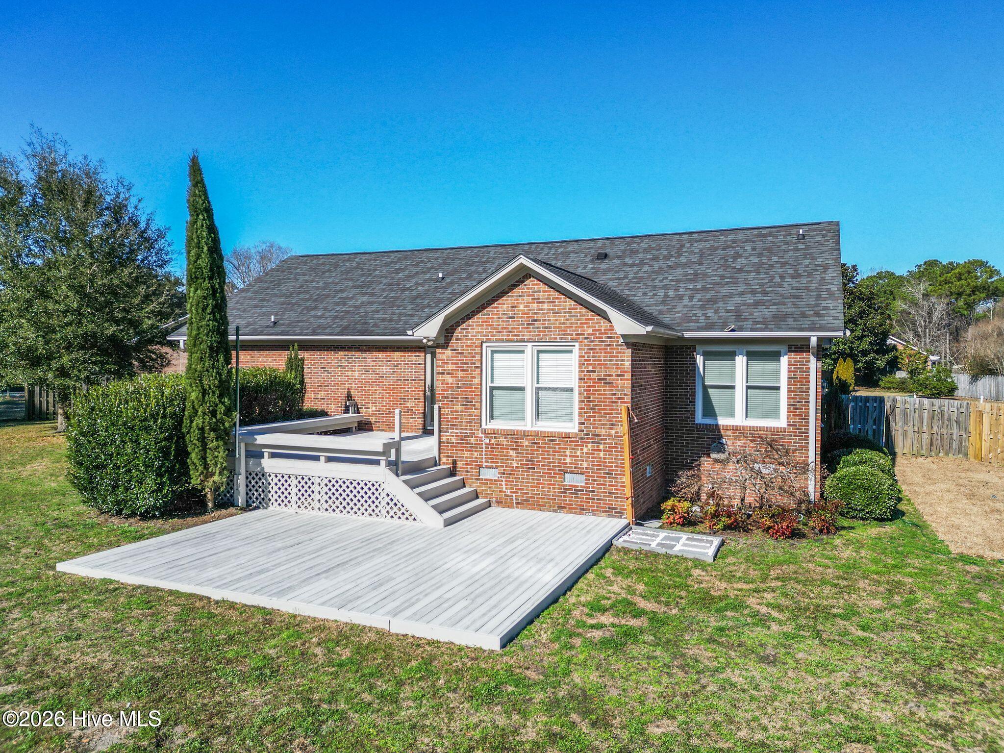 100556381 | Photo 50