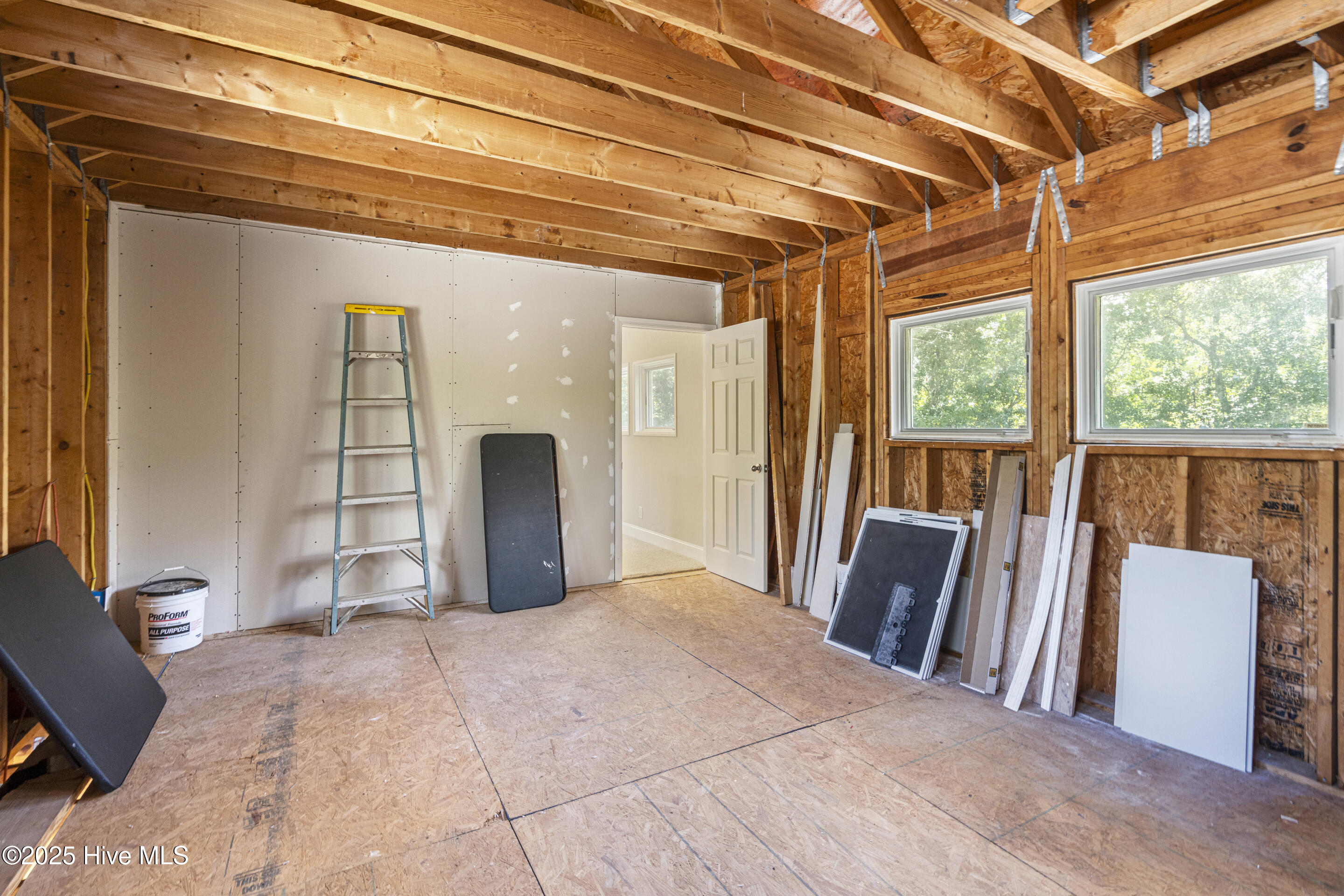 100569480 | Photo 73