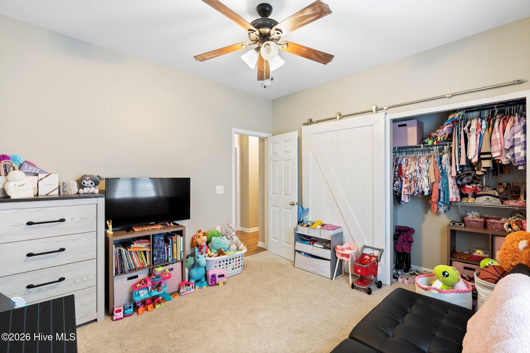 100553781 | Photo 18